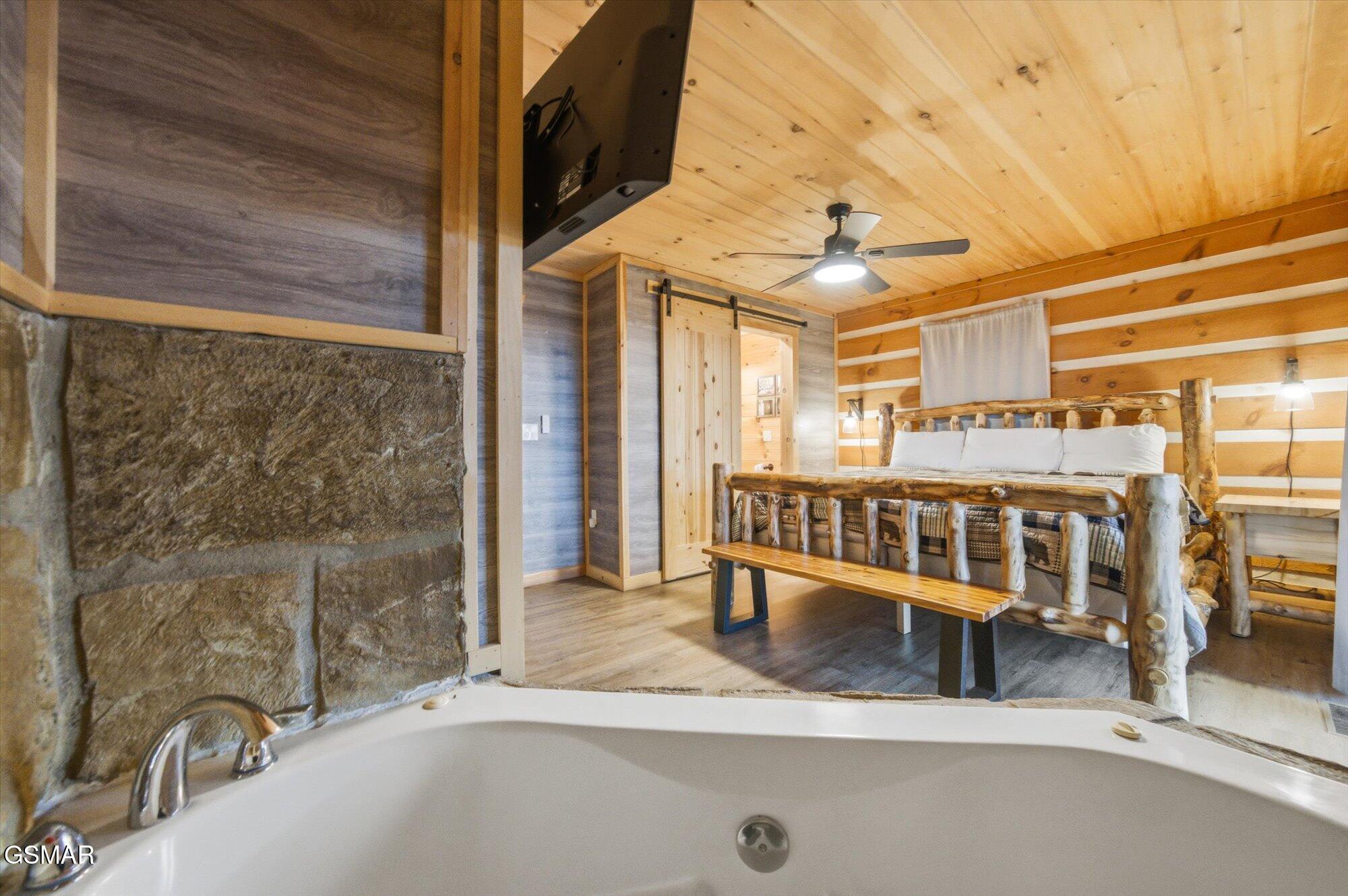 2037 Mccarter Drive Sevierville TN 37862