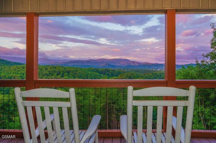 2037 Mccarter Drive Sevierville TN 37862