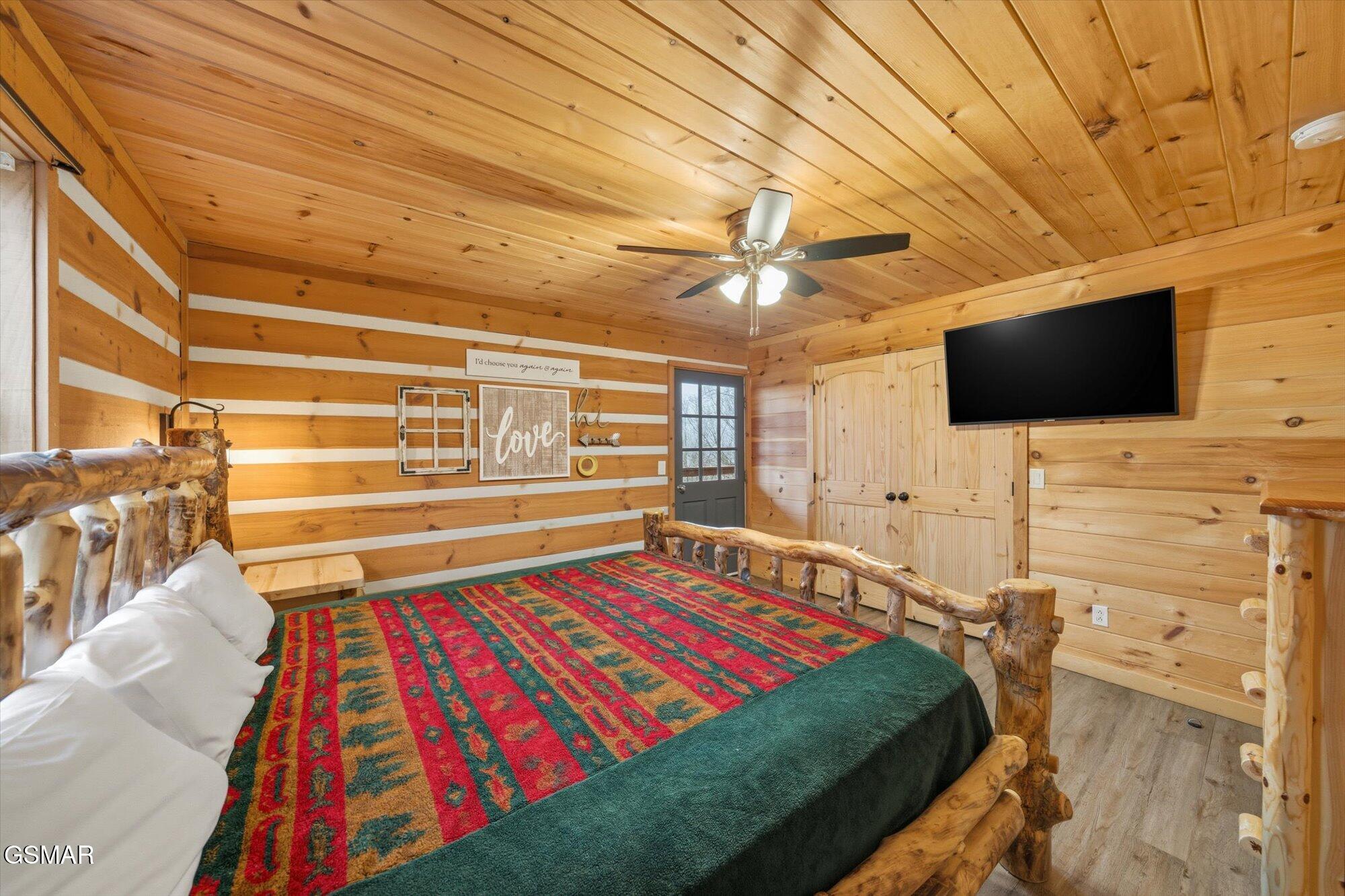 2037 Mccarter Drive Sevierville TN 37862