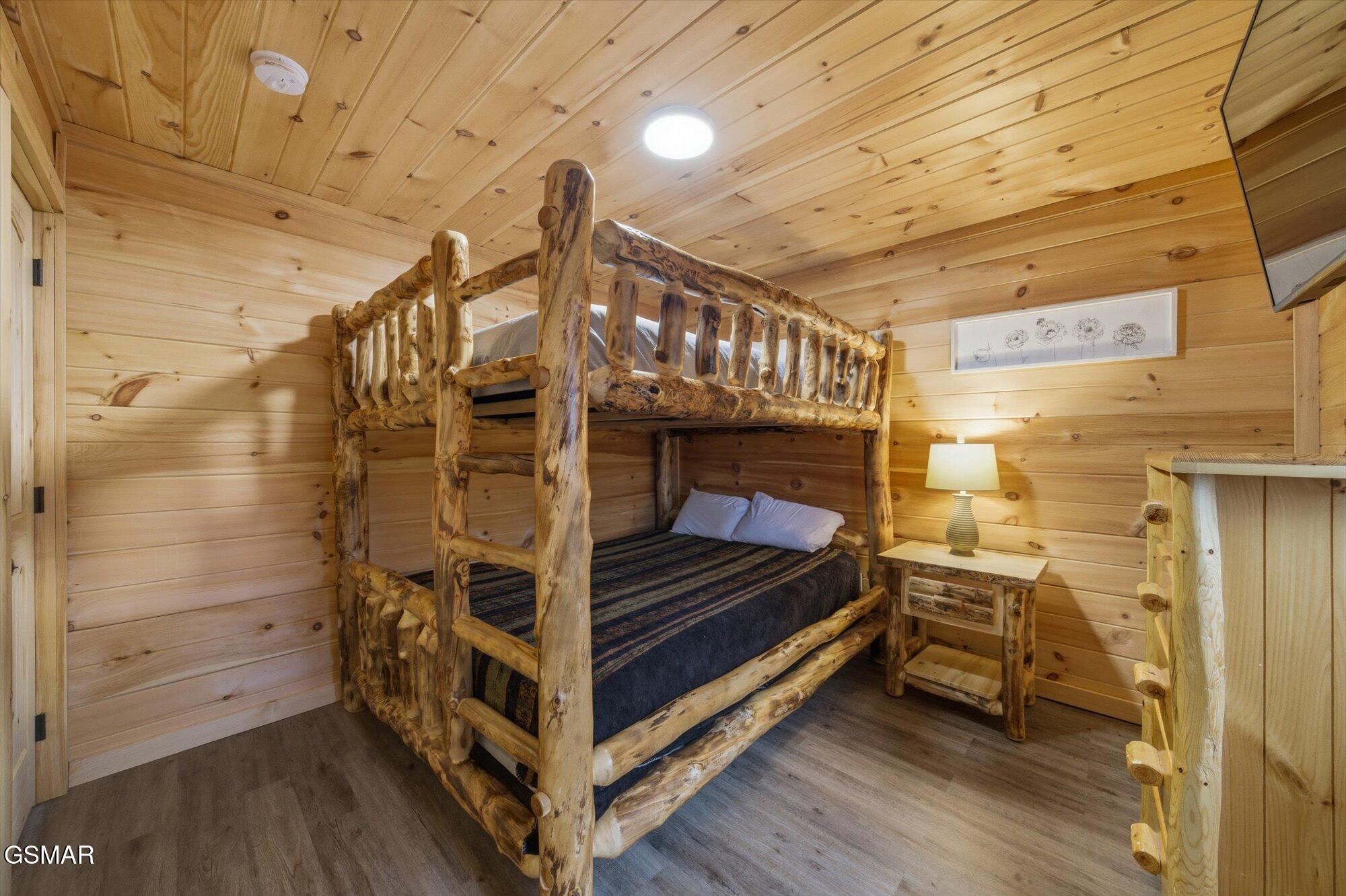 2037 Mccarter Drive Sevierville TN 37862