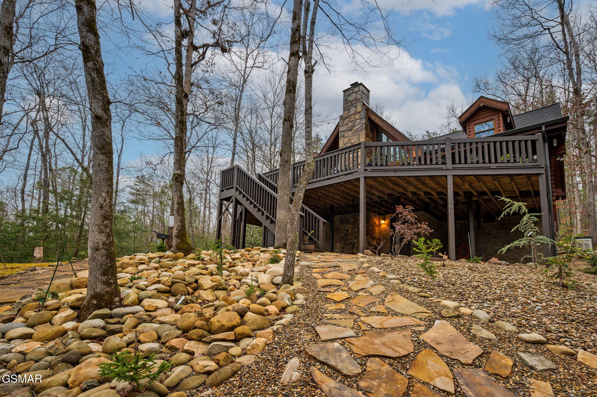 1903 Waters End Road Walland TN 37886