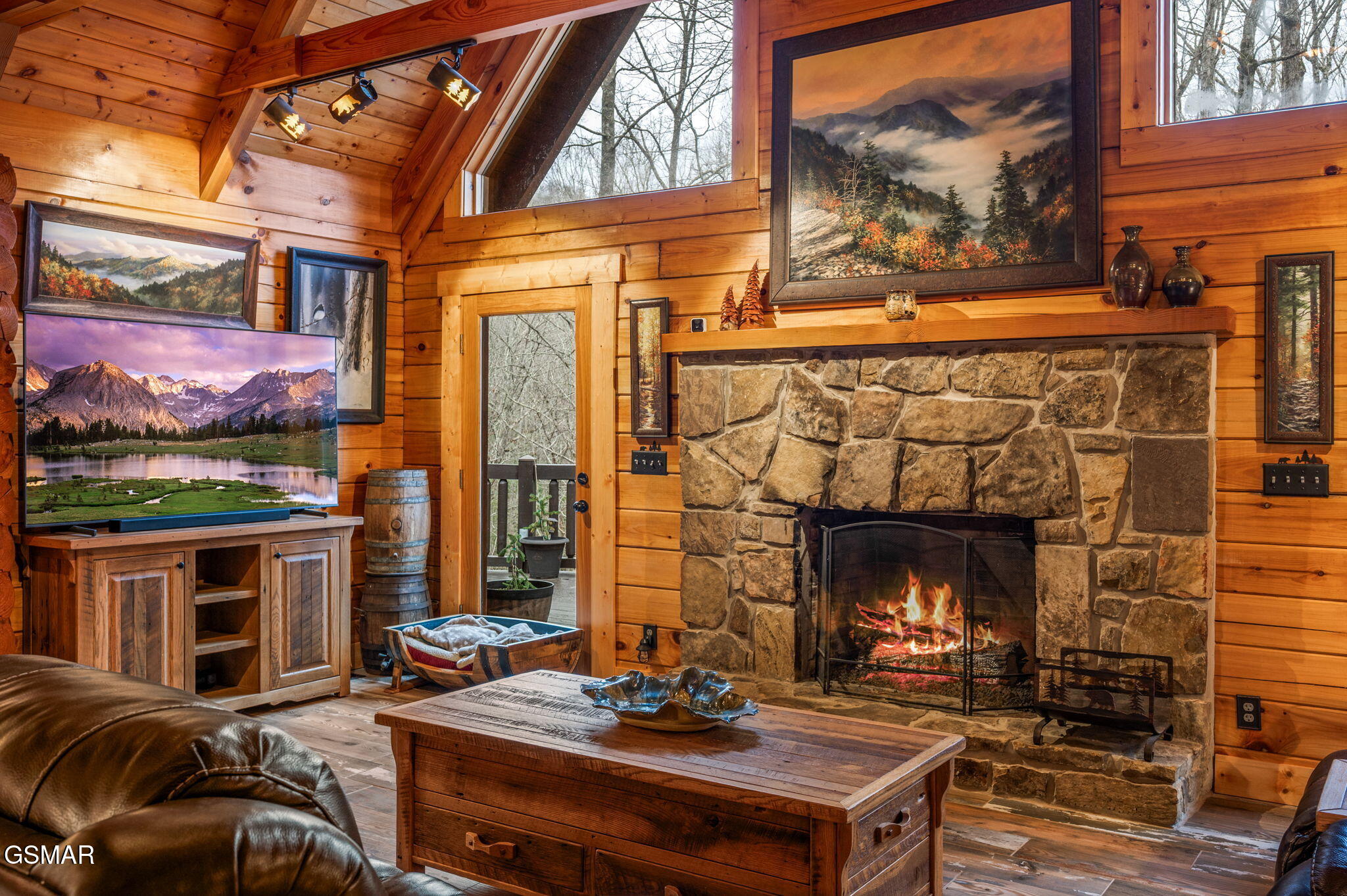 1903 Waters End Road Walland TN 37886