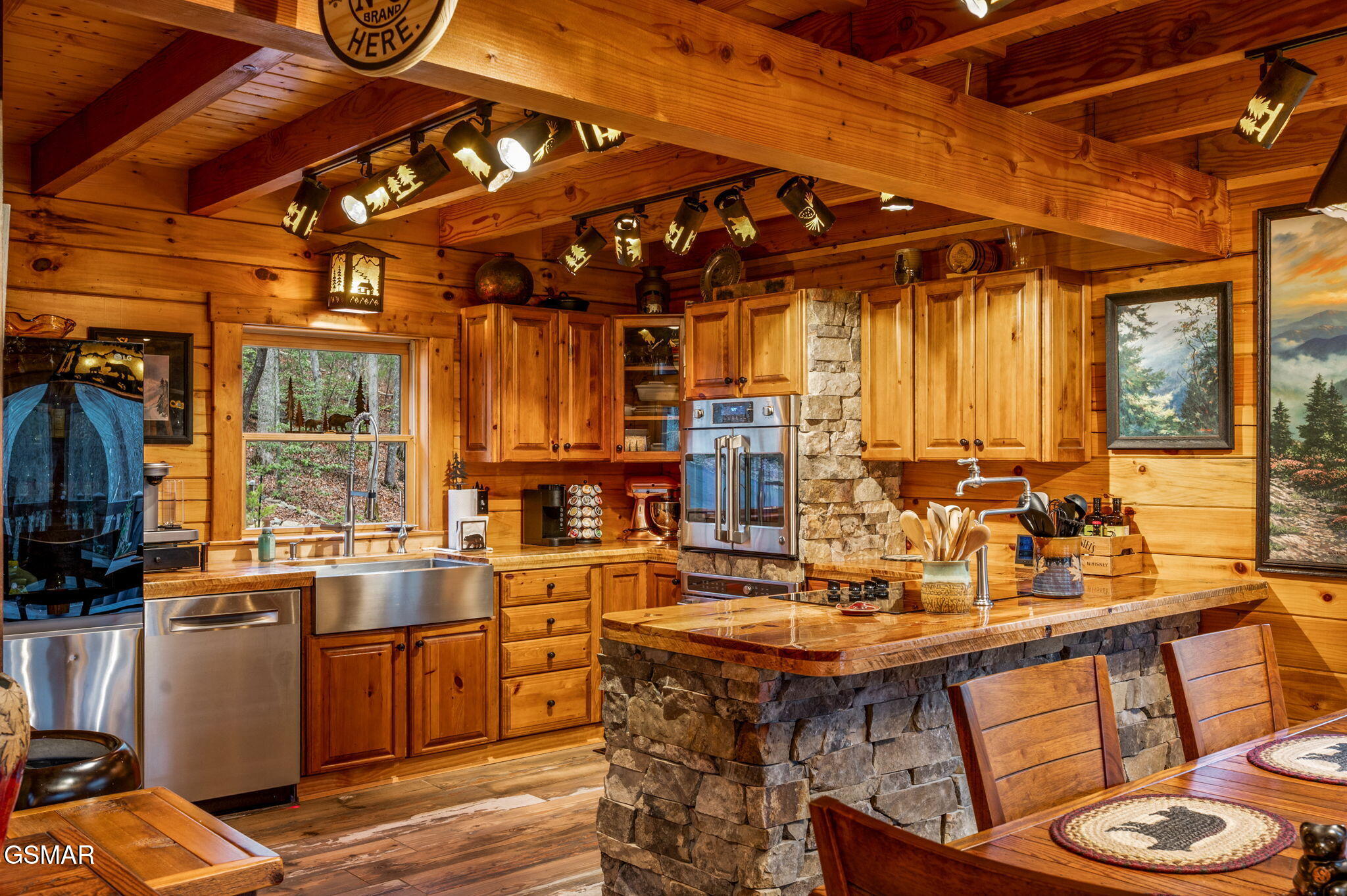 1903 Waters End Road Walland TN 37886