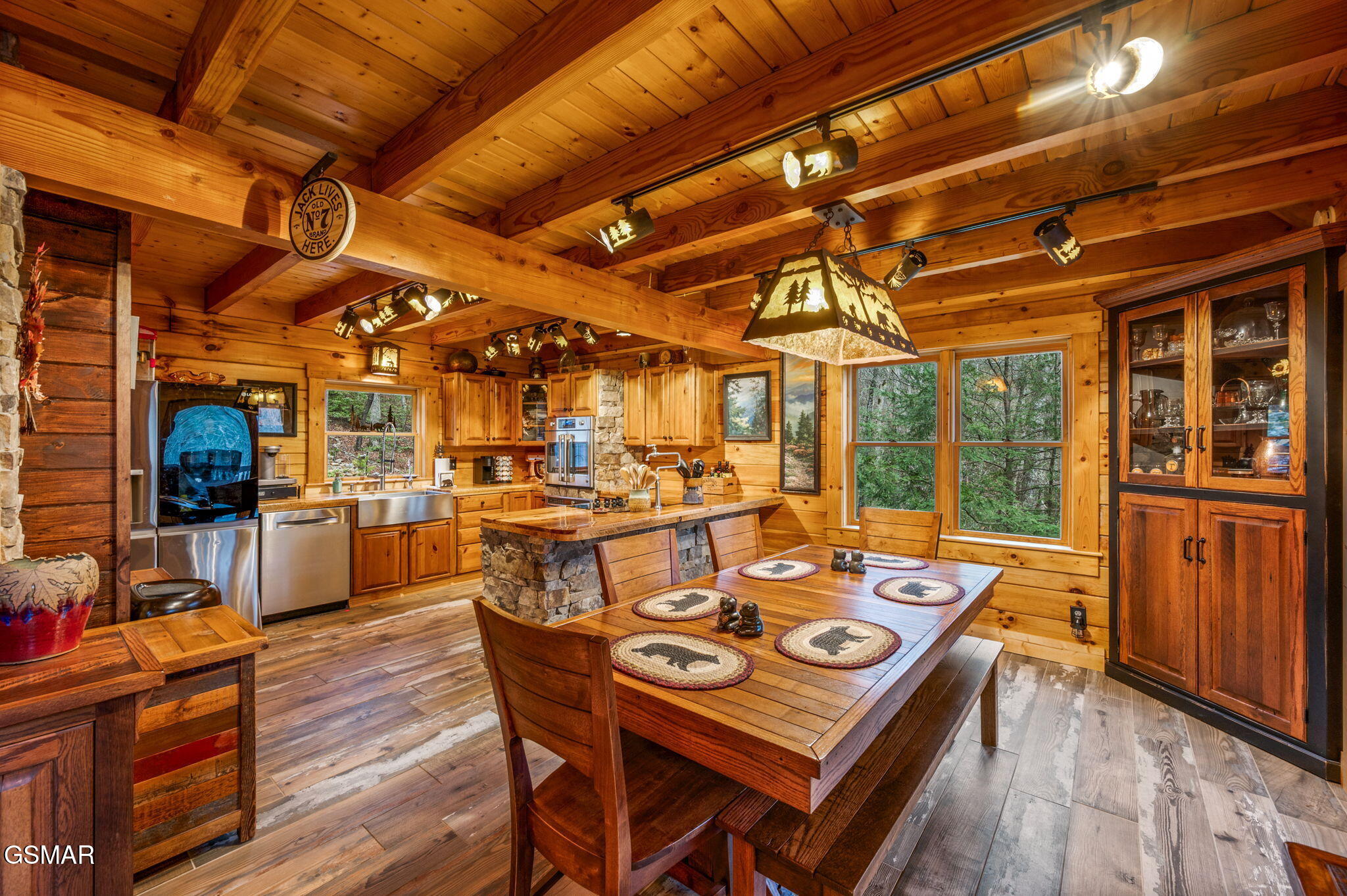 1903 Waters End Road Walland TN 37886