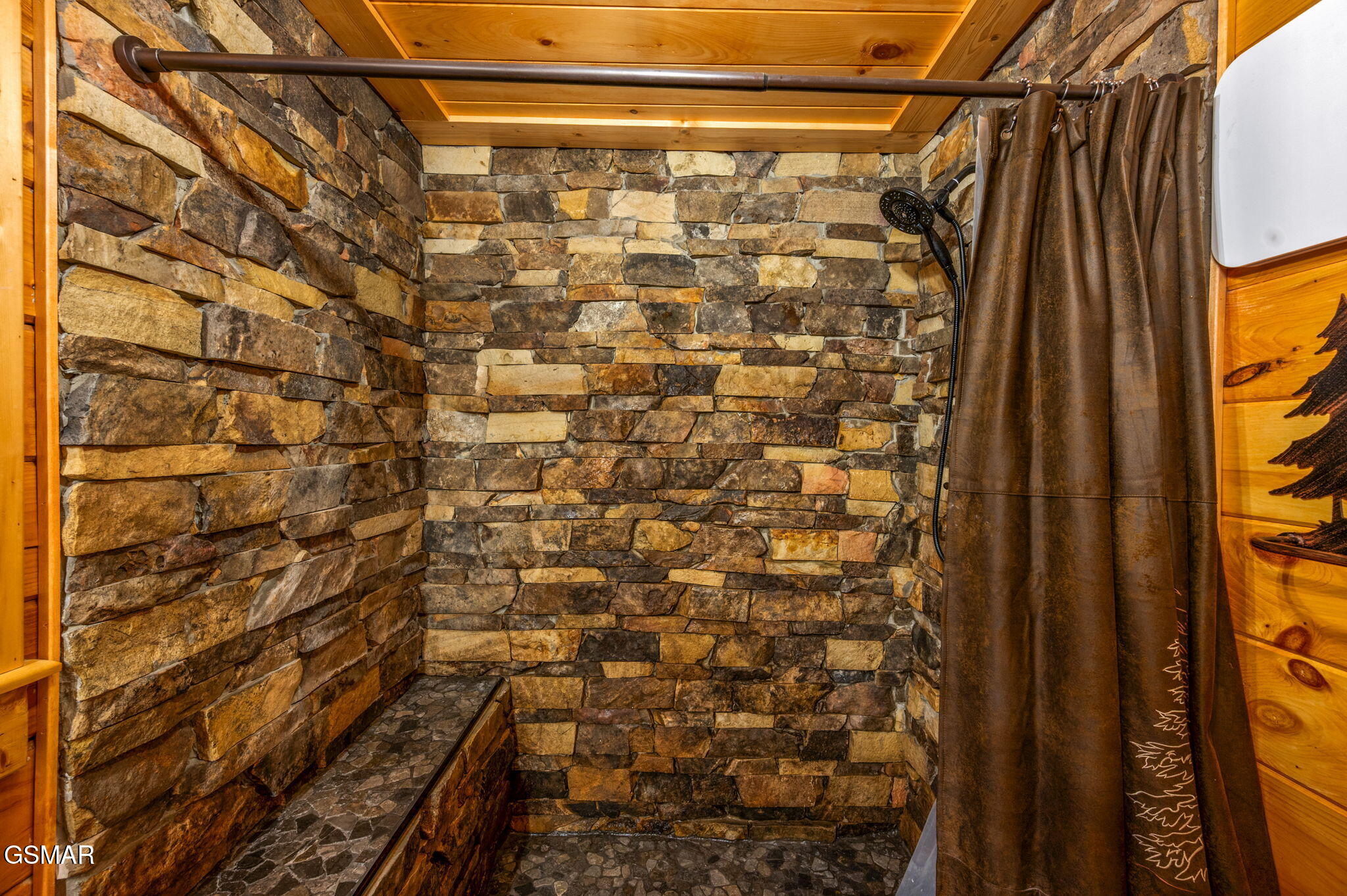 1903 Waters End Road Walland TN 37886