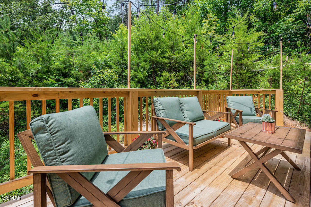 3110 Sourwood Way Sevierville TN 37862