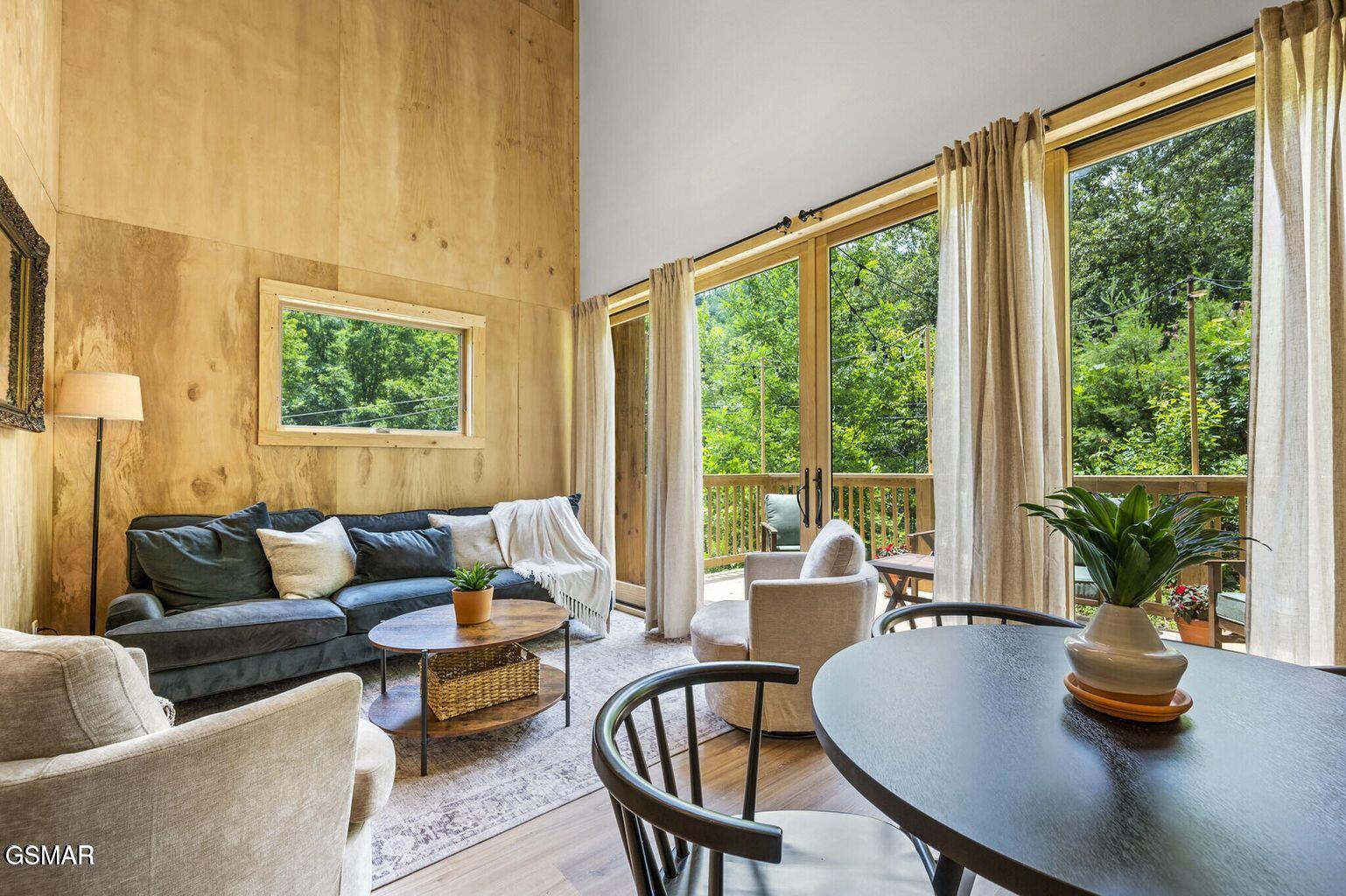 3110 Sourwood Way Sevierville TN 37862