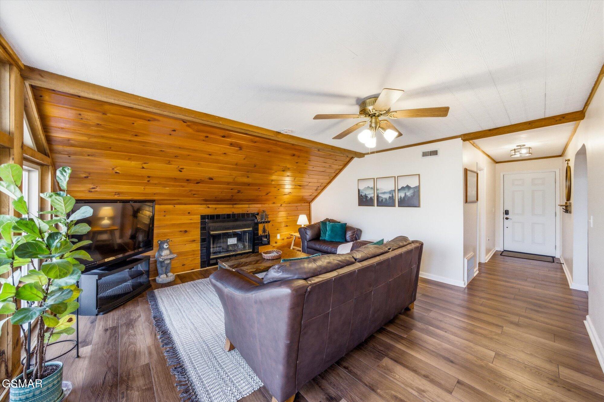 1837 Laurel Valley Way Sevierville TN 37862