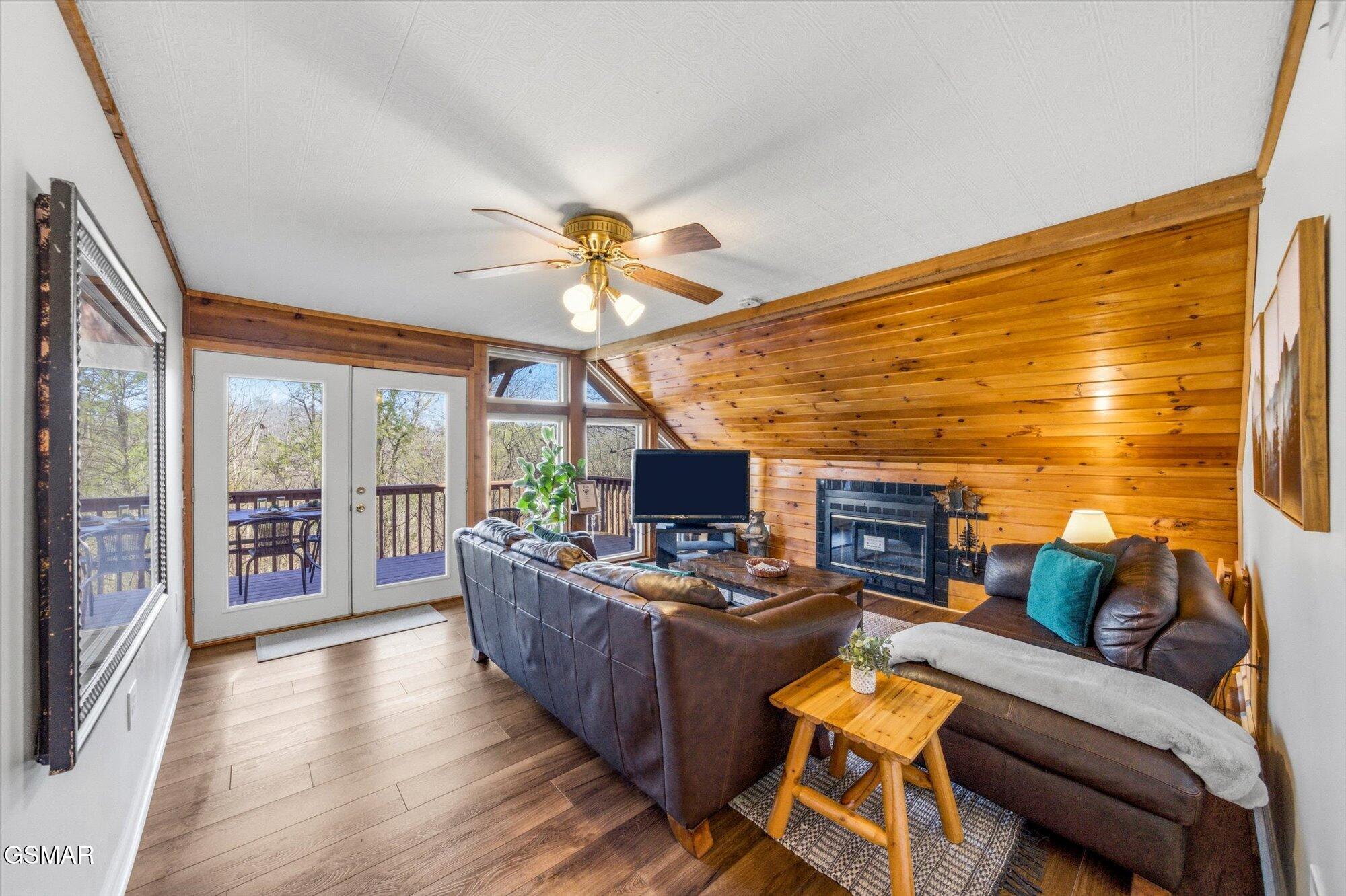 1837 Laurel Valley Way Sevierville TN 37862