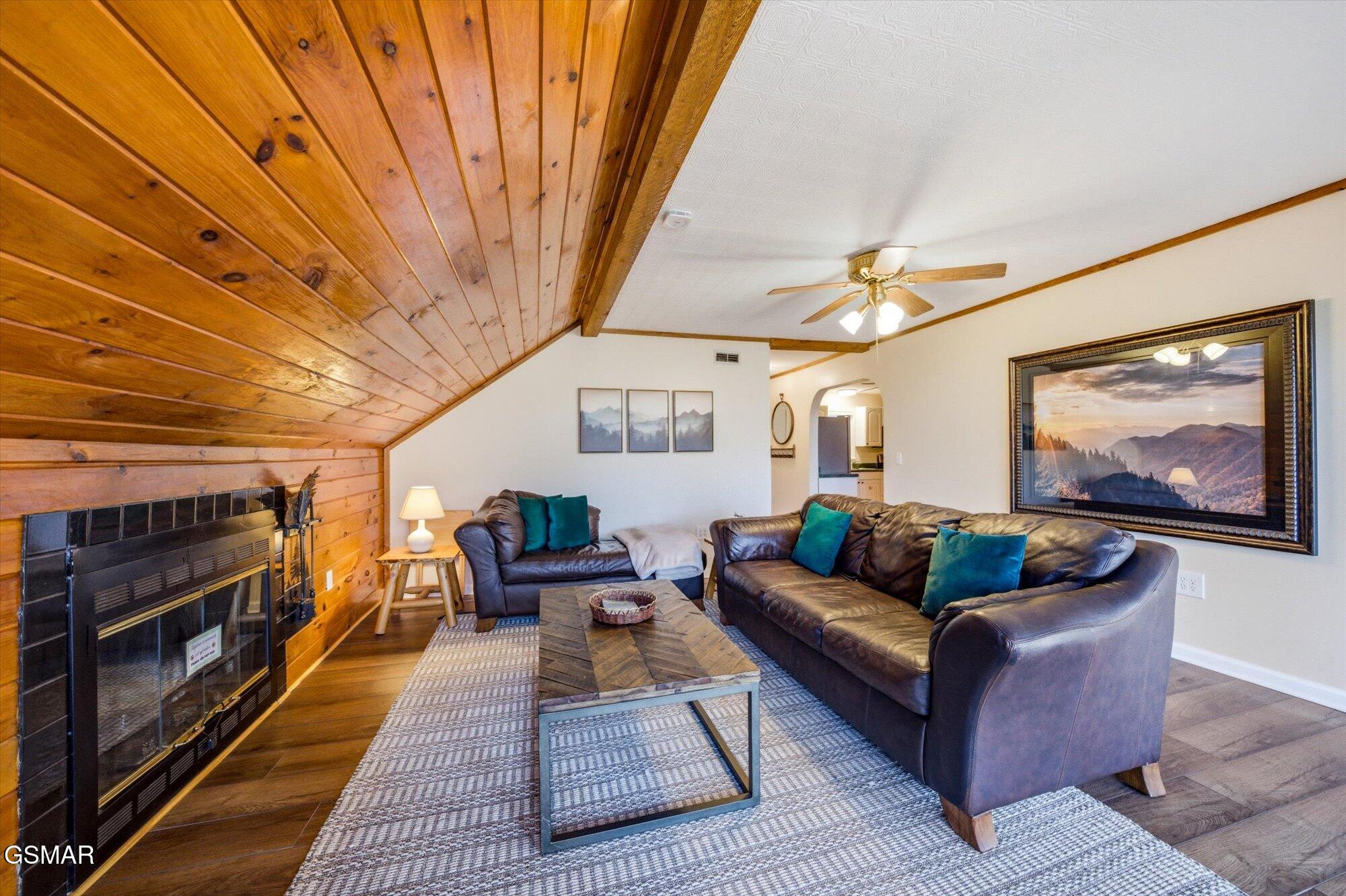 1837 Laurel Valley Way Sevierville TN 37862