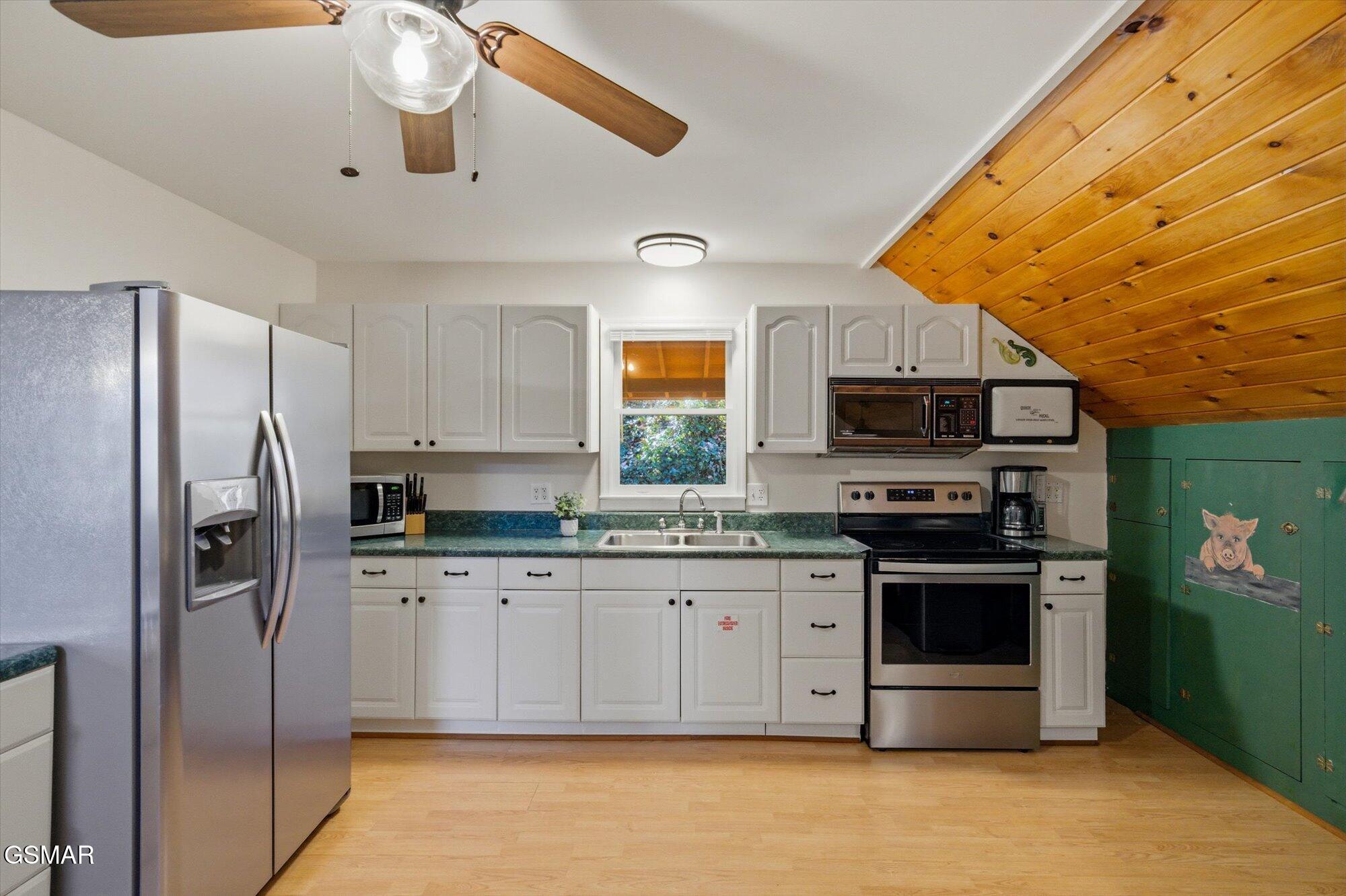 1837 Laurel Valley Way Sevierville TN 37862