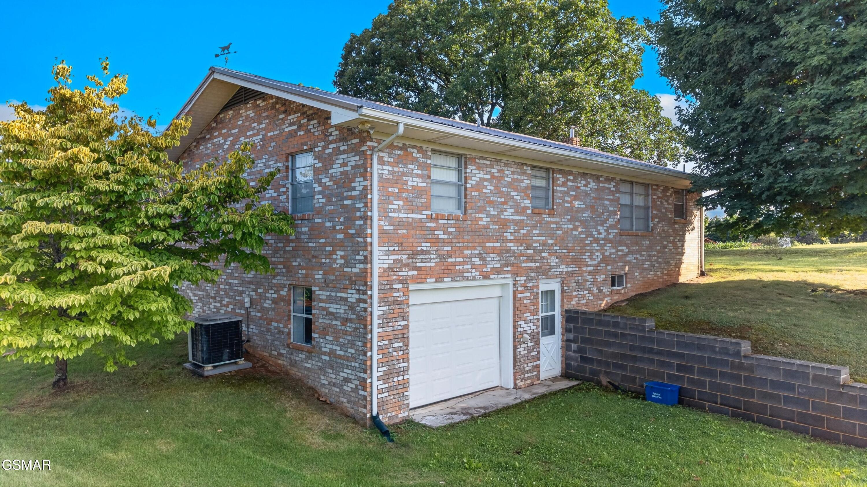 1118 Newman Riley Road Dandridge TN 37725