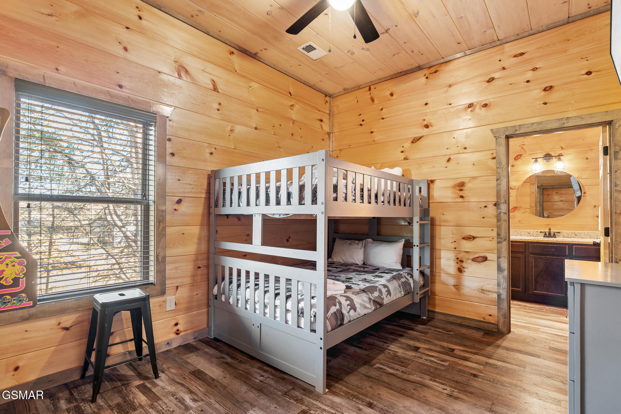 310 Paul Lafollette Way Sevierville TN 37876