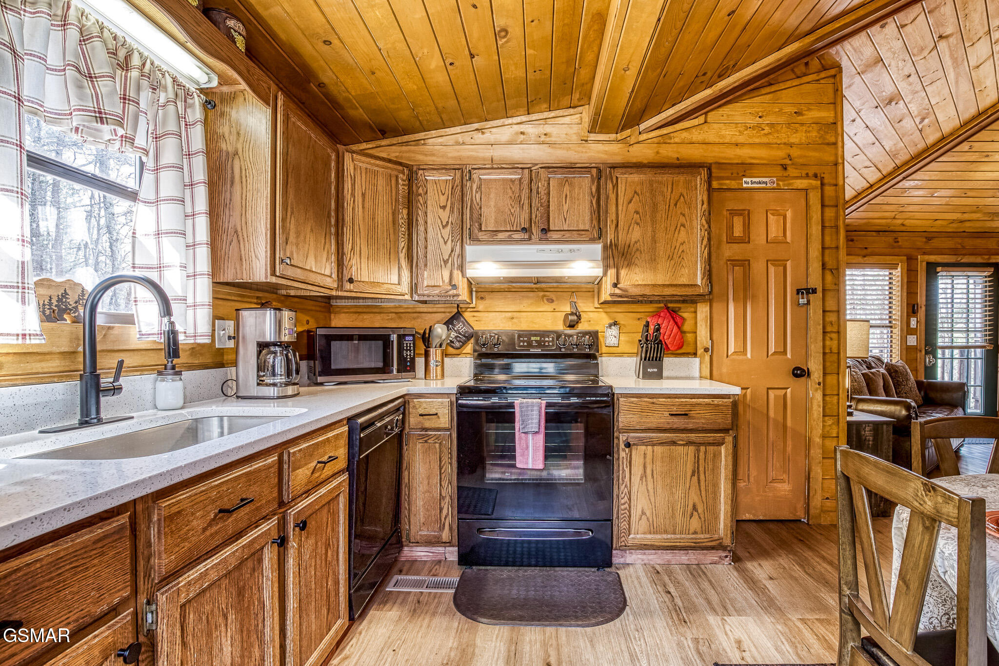 1071 E Foothills Drive Gatlinburg TN 37738