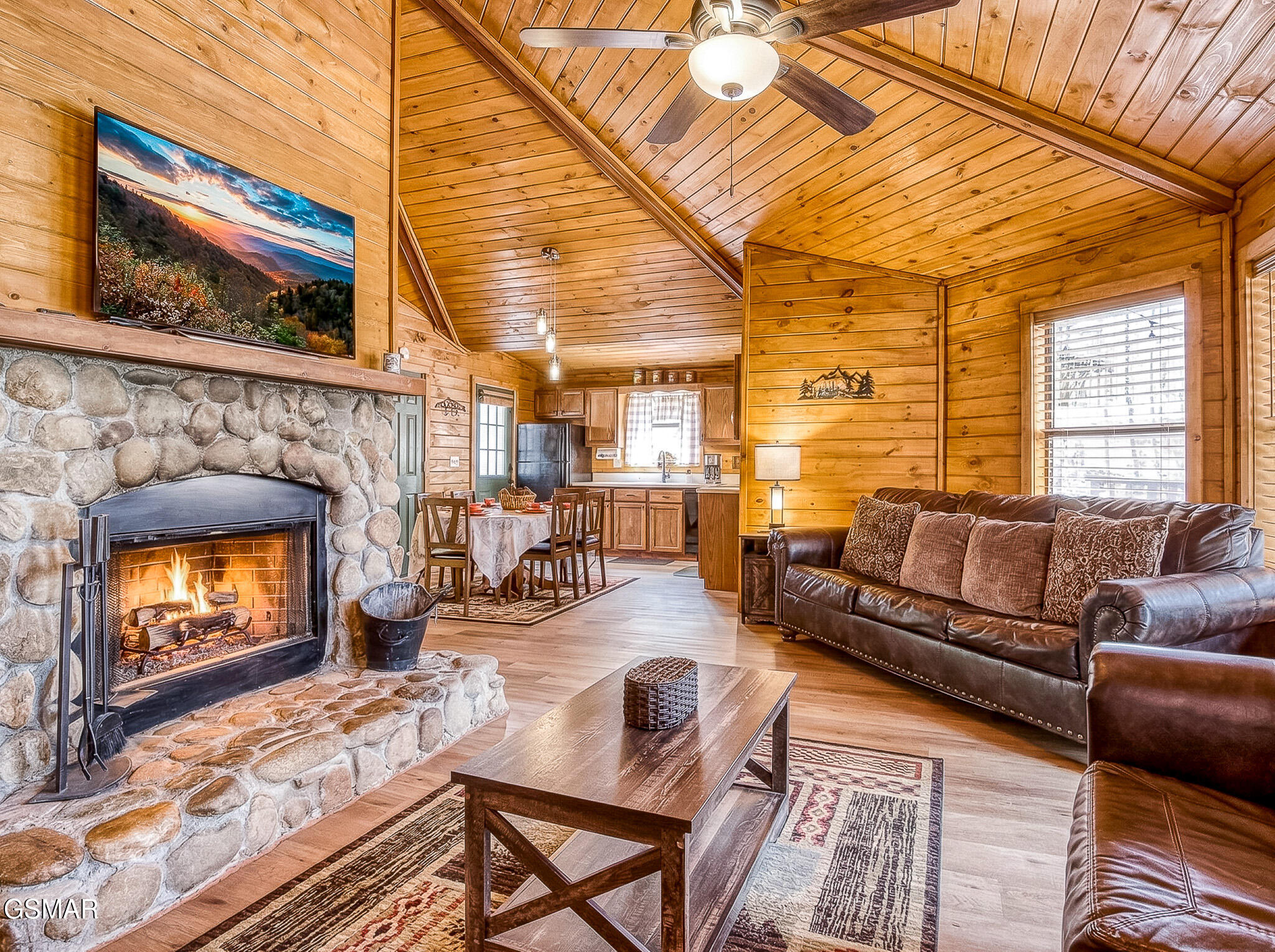1071 E Foothills Drive Gatlinburg TN 37738