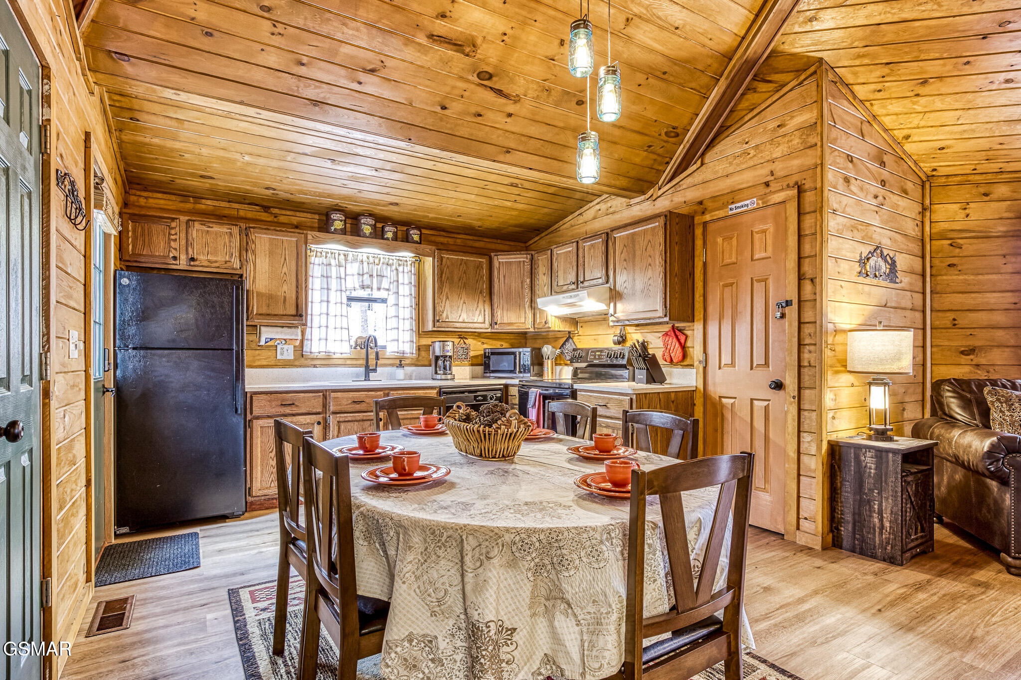 1071 E Foothills Drive Gatlinburg TN 37738