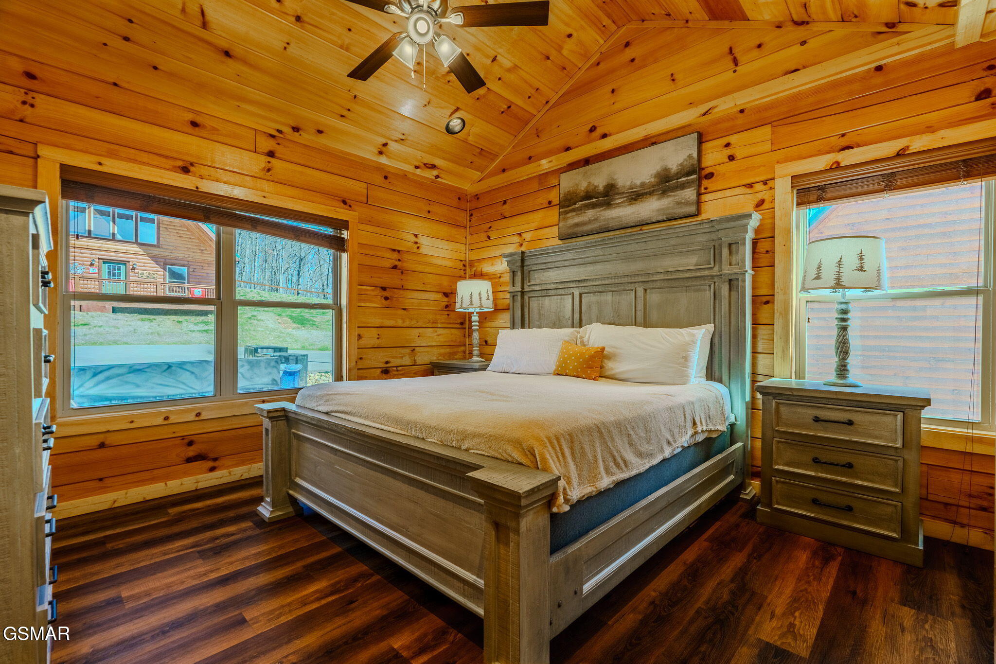 825 String Run Way Street Pigeon Forge TN 37863