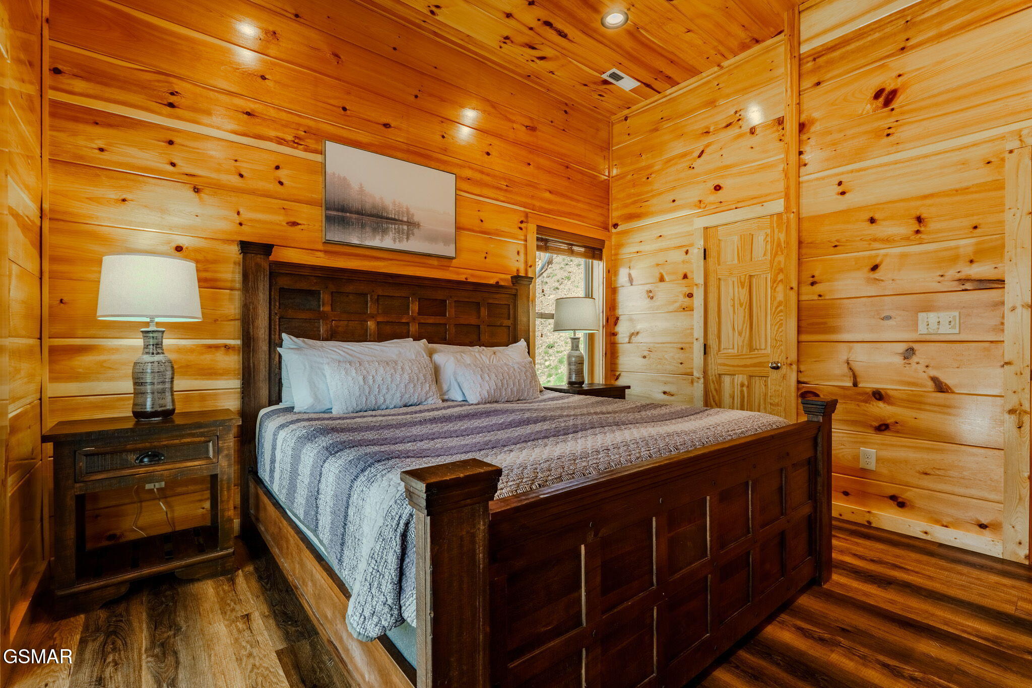 825 String Run Way Street Pigeon Forge TN 37863