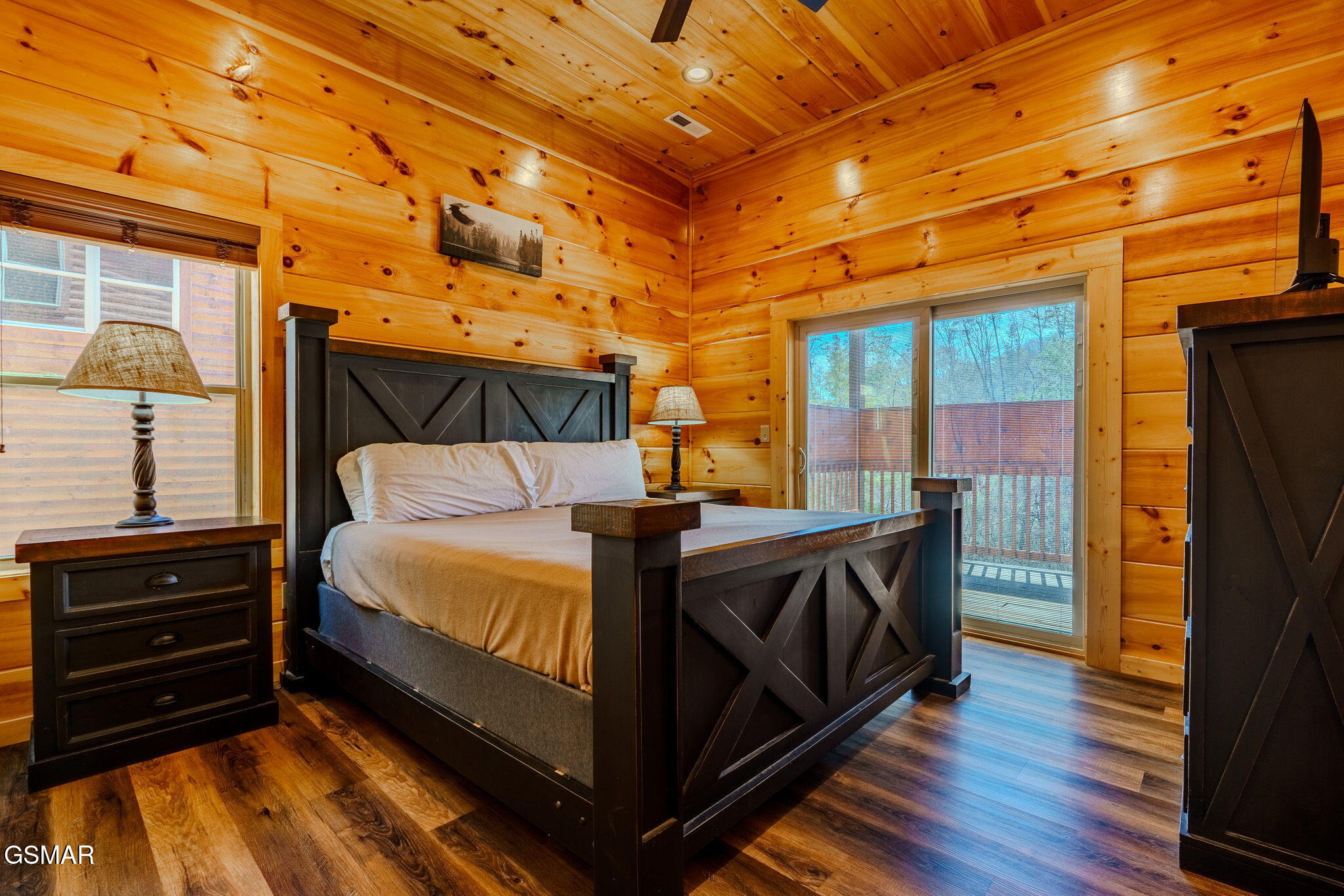 825 String Run Way Street Pigeon Forge TN 37863