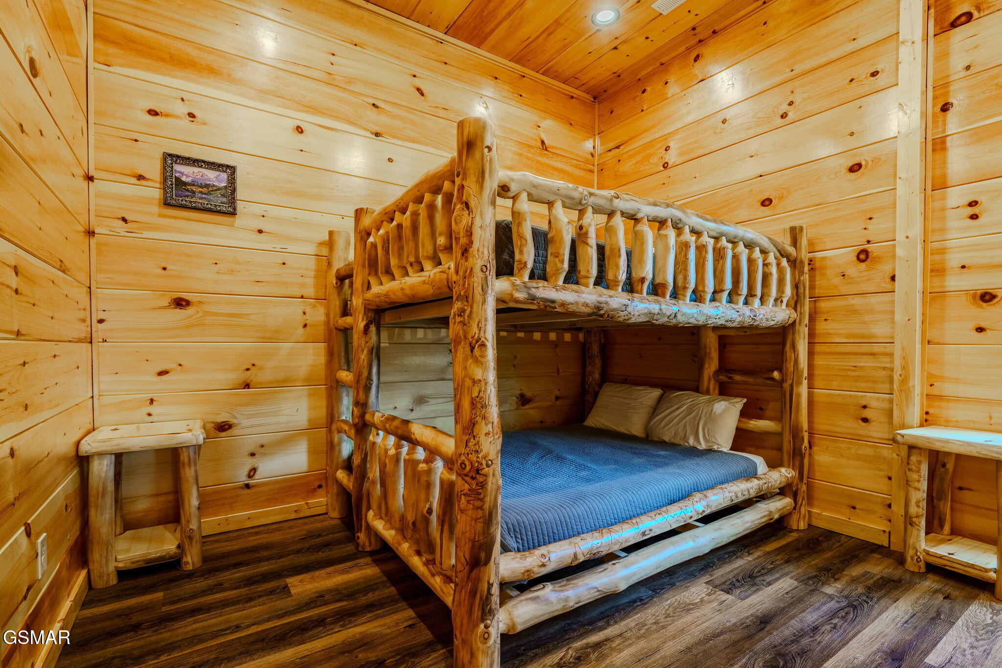 825 String Run Way Street Pigeon Forge TN 37863