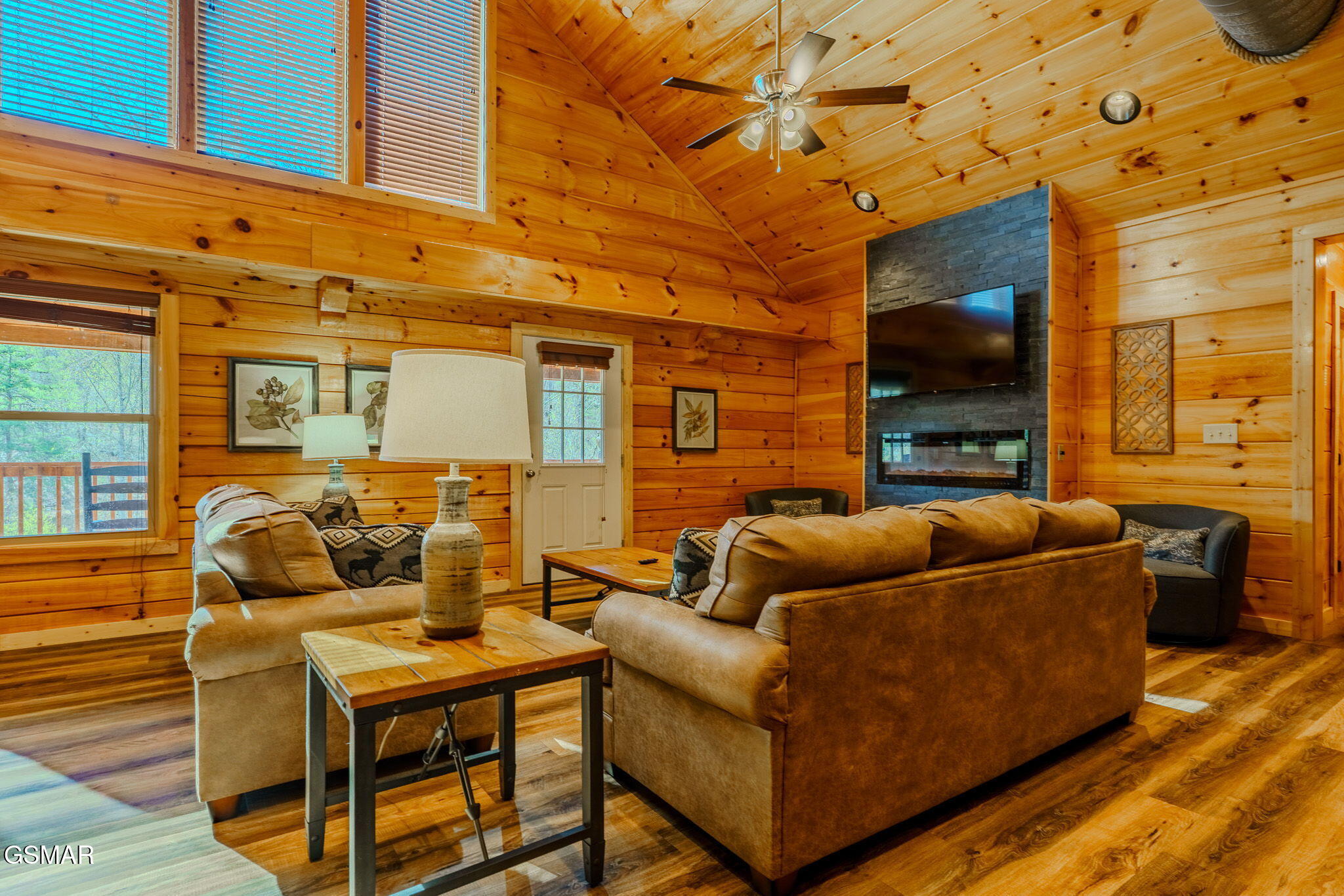 825 String Run Way Street Pigeon Forge TN 37863