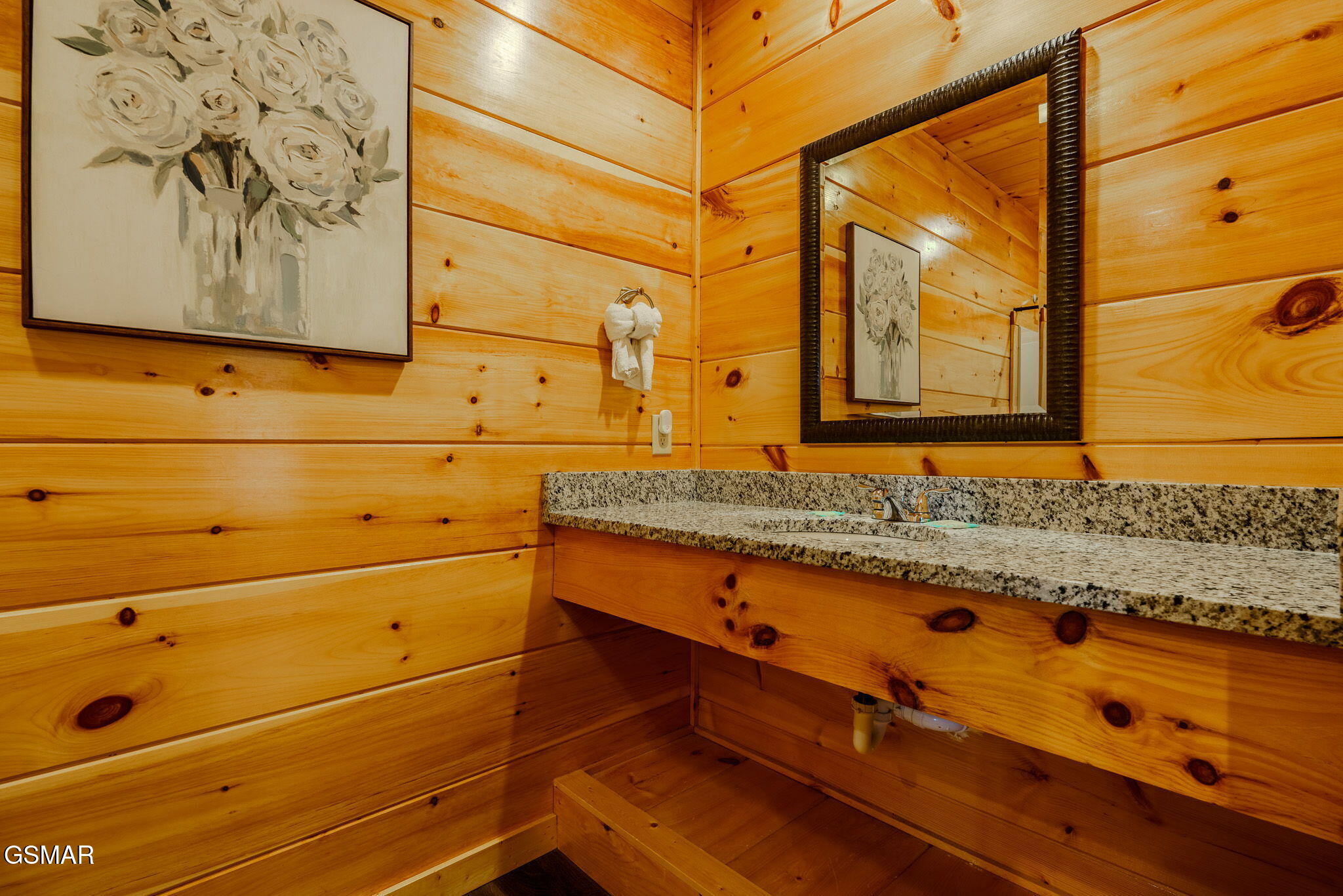 825 String Run Way Street Pigeon Forge TN 37863