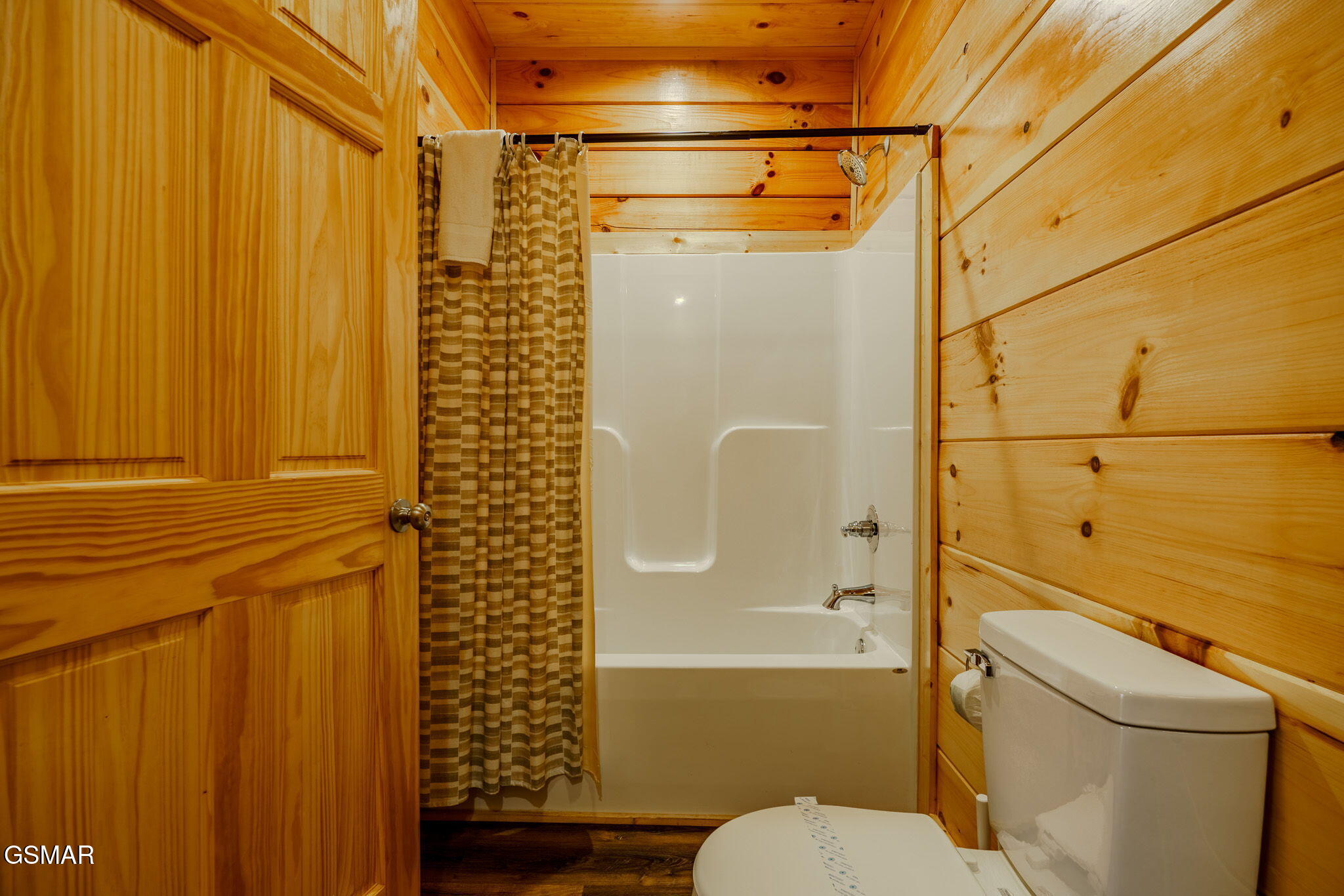 825 String Run Way Street Pigeon Forge TN 37863