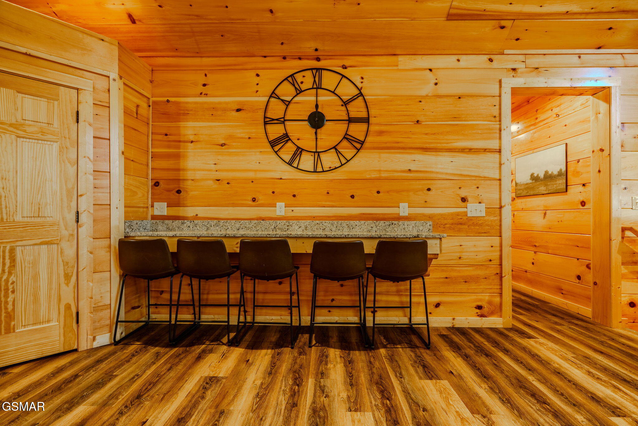 825 String Run Way Street Pigeon Forge TN 37863