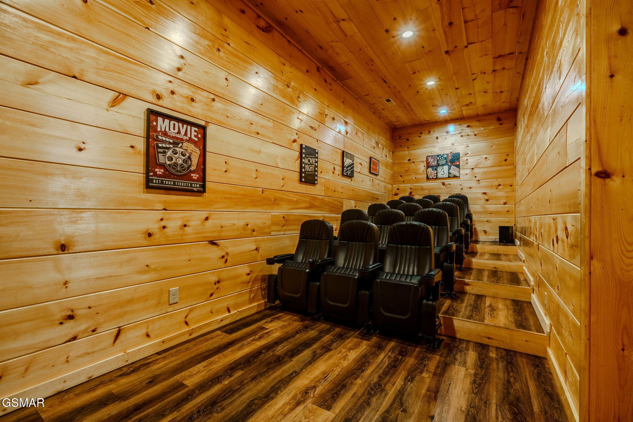 825 String Run Way Street Pigeon Forge TN 37863