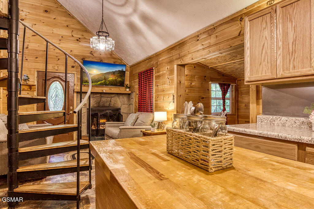 1513 Tyler Way Sevierville TN 37876