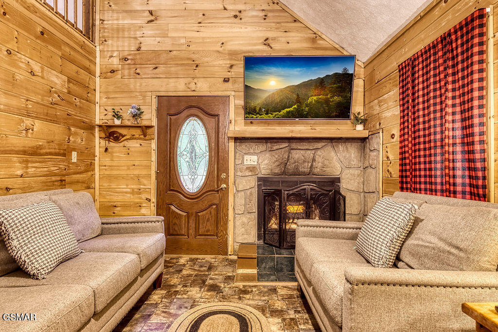 1513 Tyler Way Sevierville TN 37876