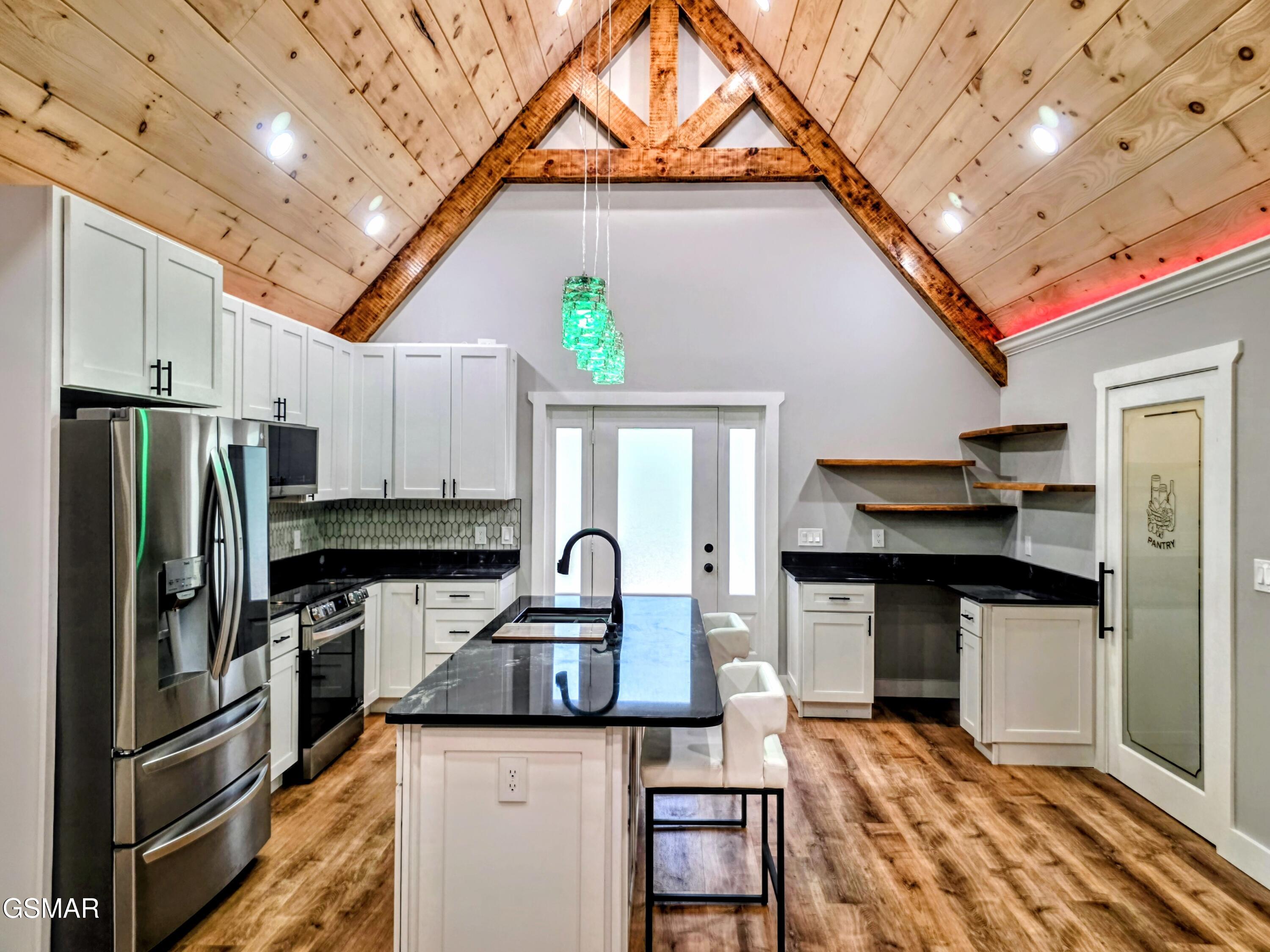 758 Timberlake Circle Sevierville TN 37876