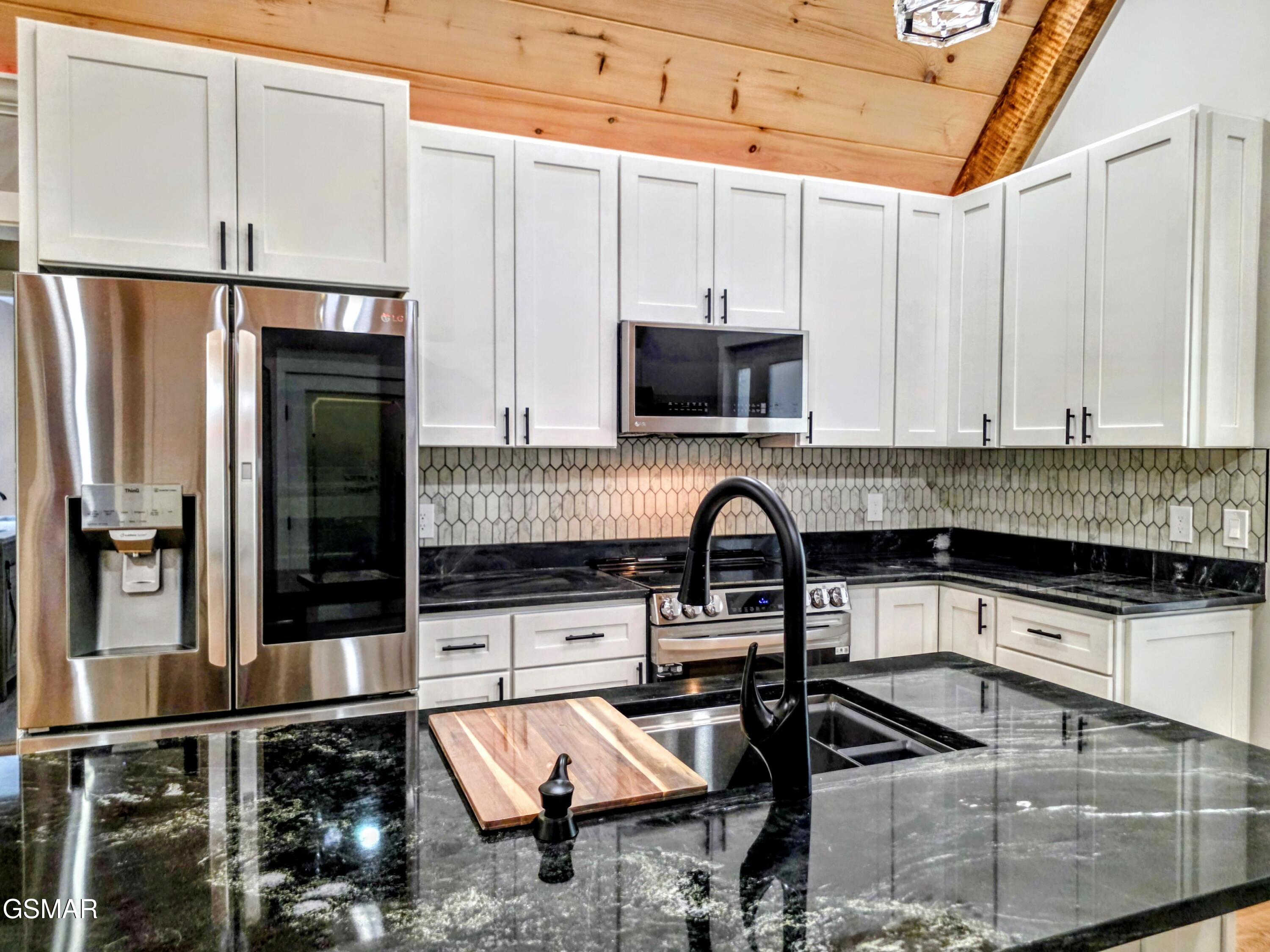 758 Timberlake Circle Sevierville TN 37876