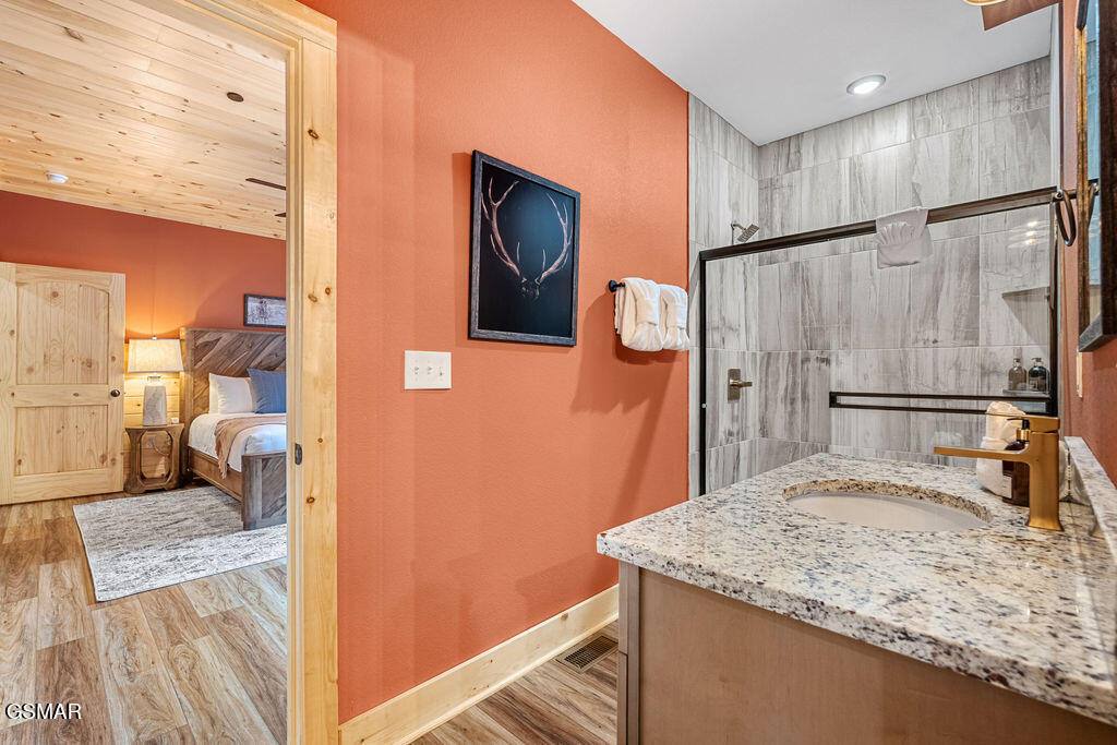 1130 Lee Cardwell Circle Pigeon Forge TN 37863