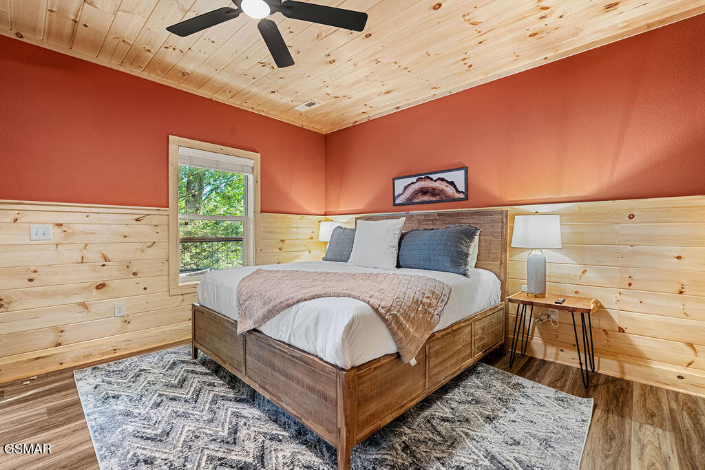 1130 Lee Cardwell Circle Pigeon Forge TN 37863