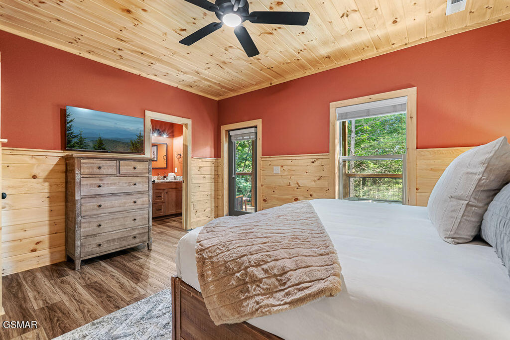 1130 Lee Cardwell Circle Pigeon Forge TN 37863