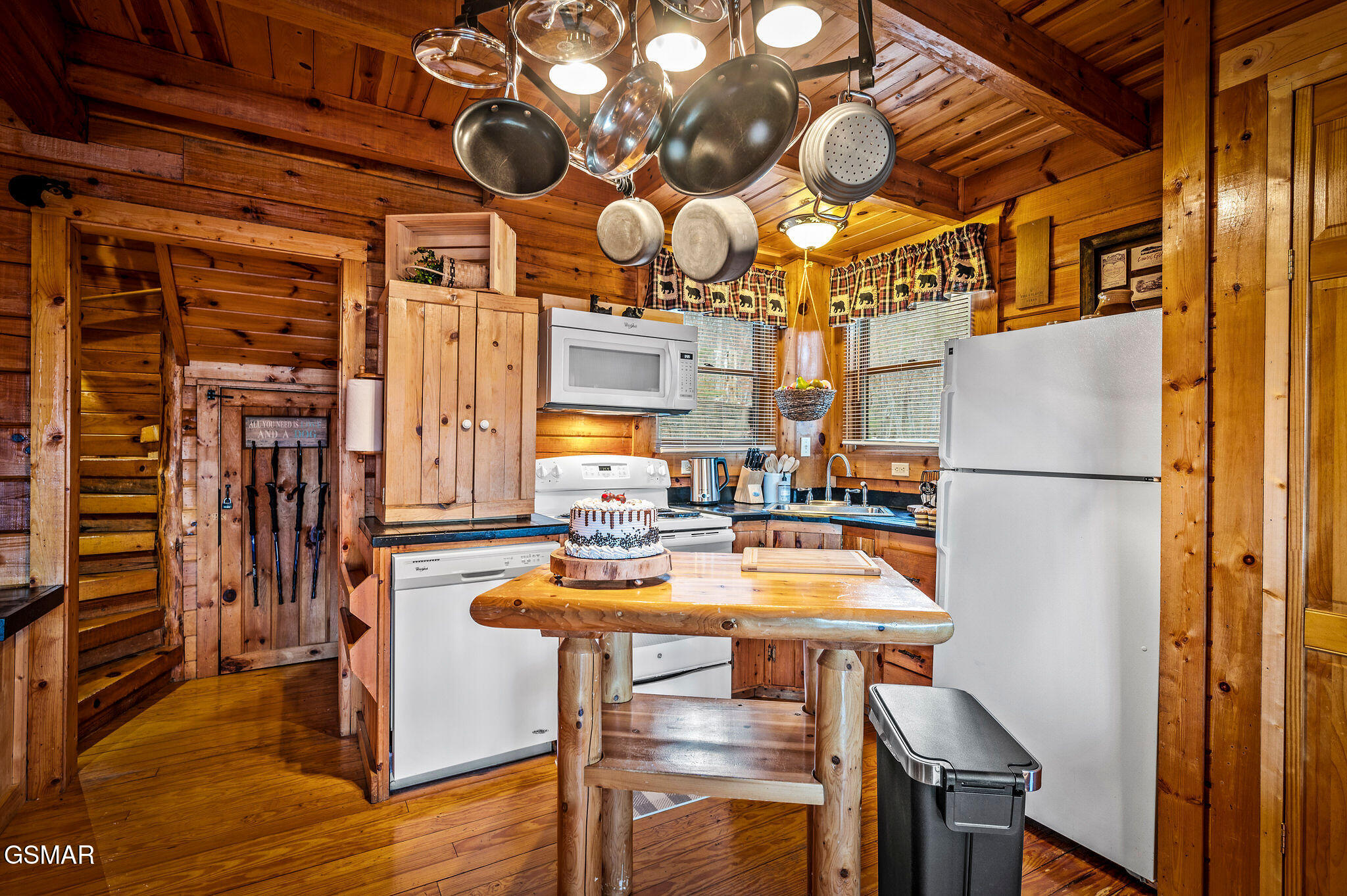 3049 Brothers Way Sevierville TN 37862