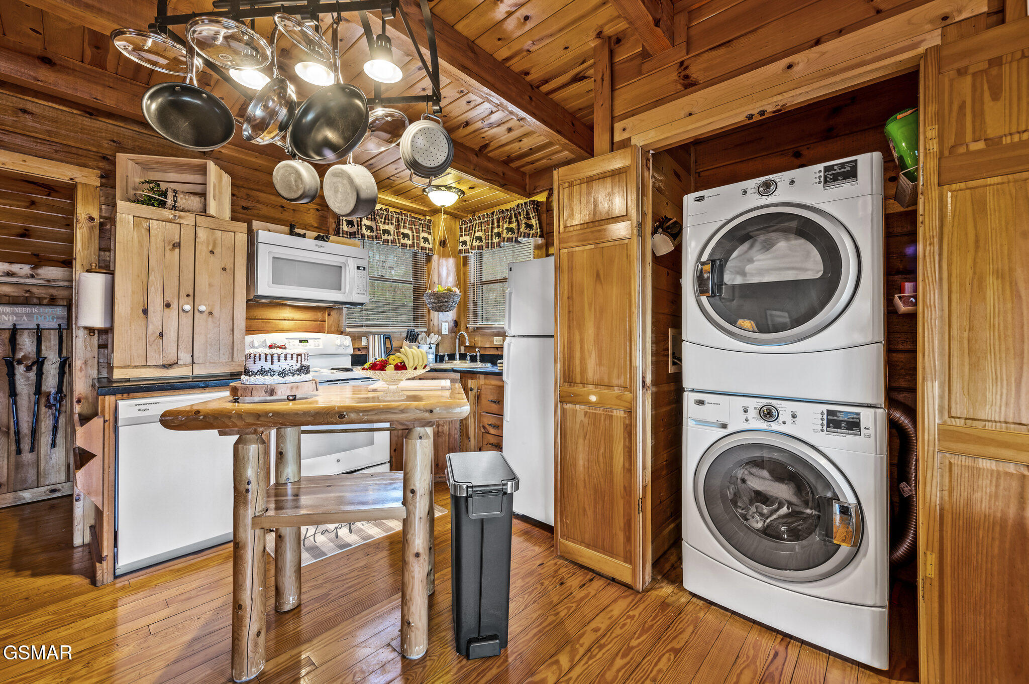 3049 Brothers Way Sevierville TN 37862