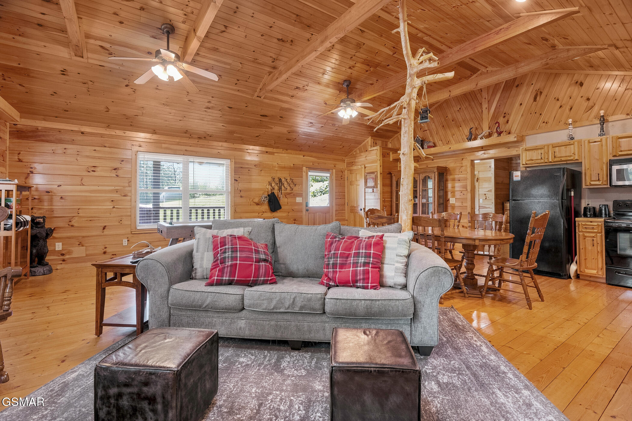 1960 Oakmont Drive Sevierville TN 37876