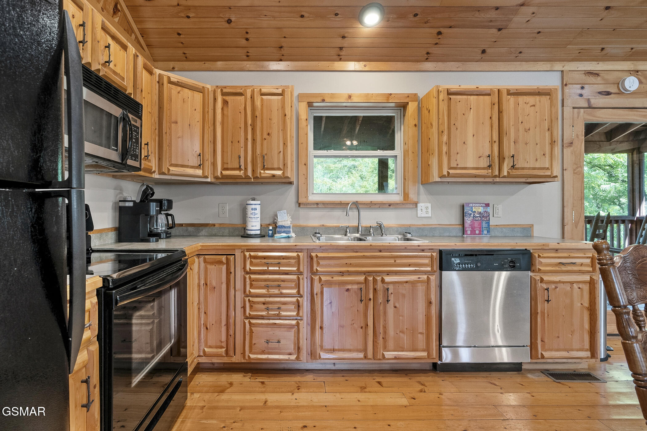 1960 Oakmont Drive Sevierville TN 37876