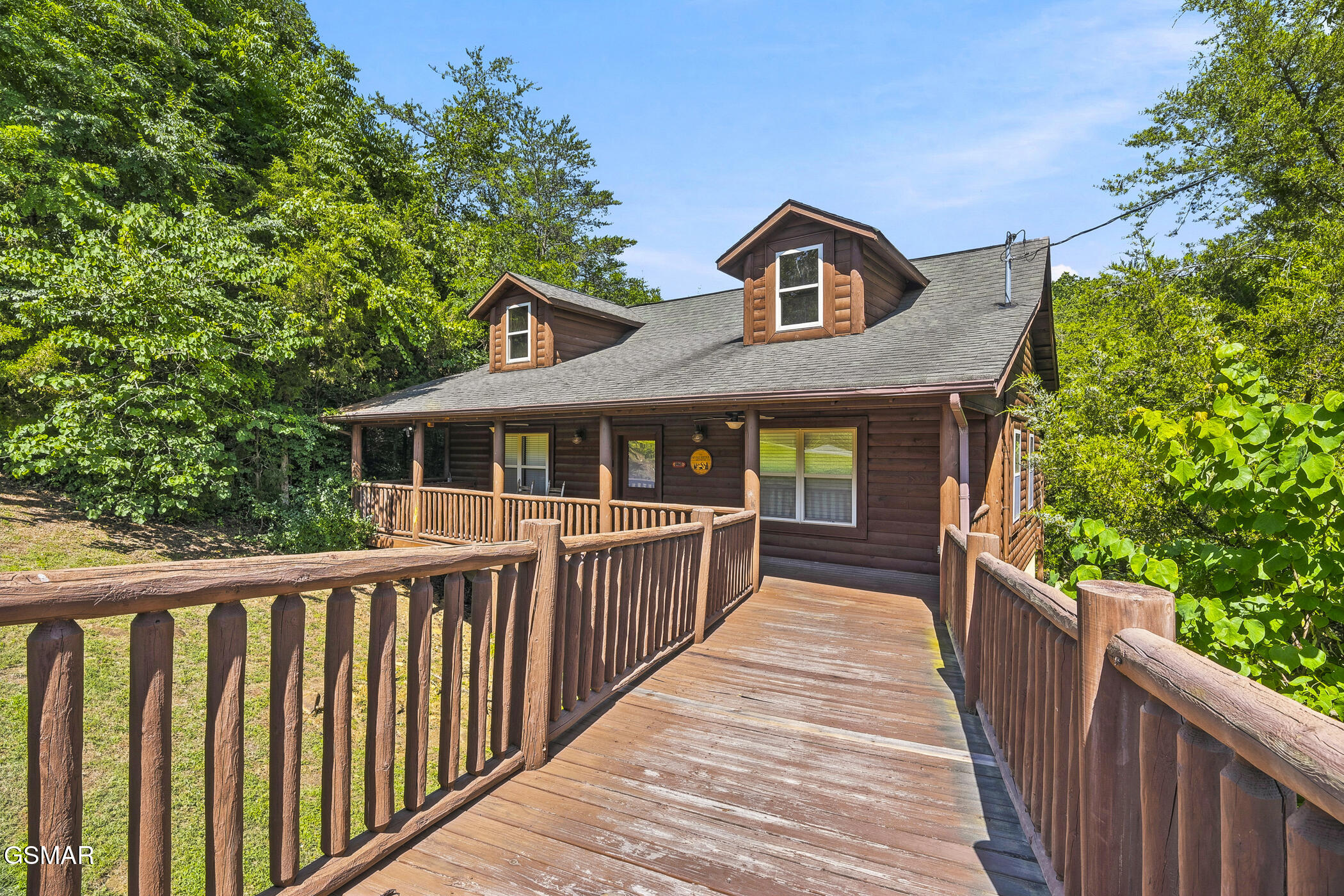 1960 Oakmont Drive Sevierville TN 37876