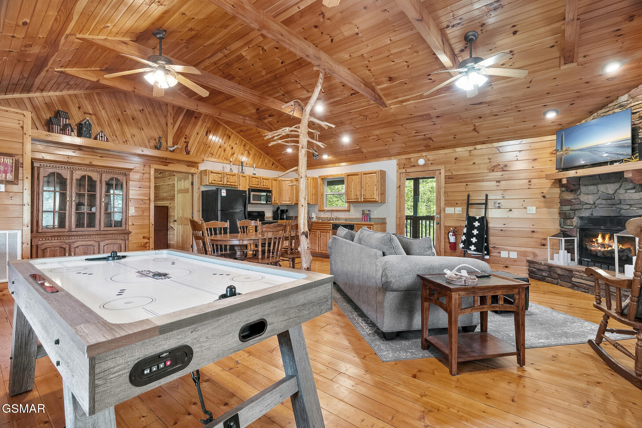 1960 Oakmont Drive Sevierville TN 37876