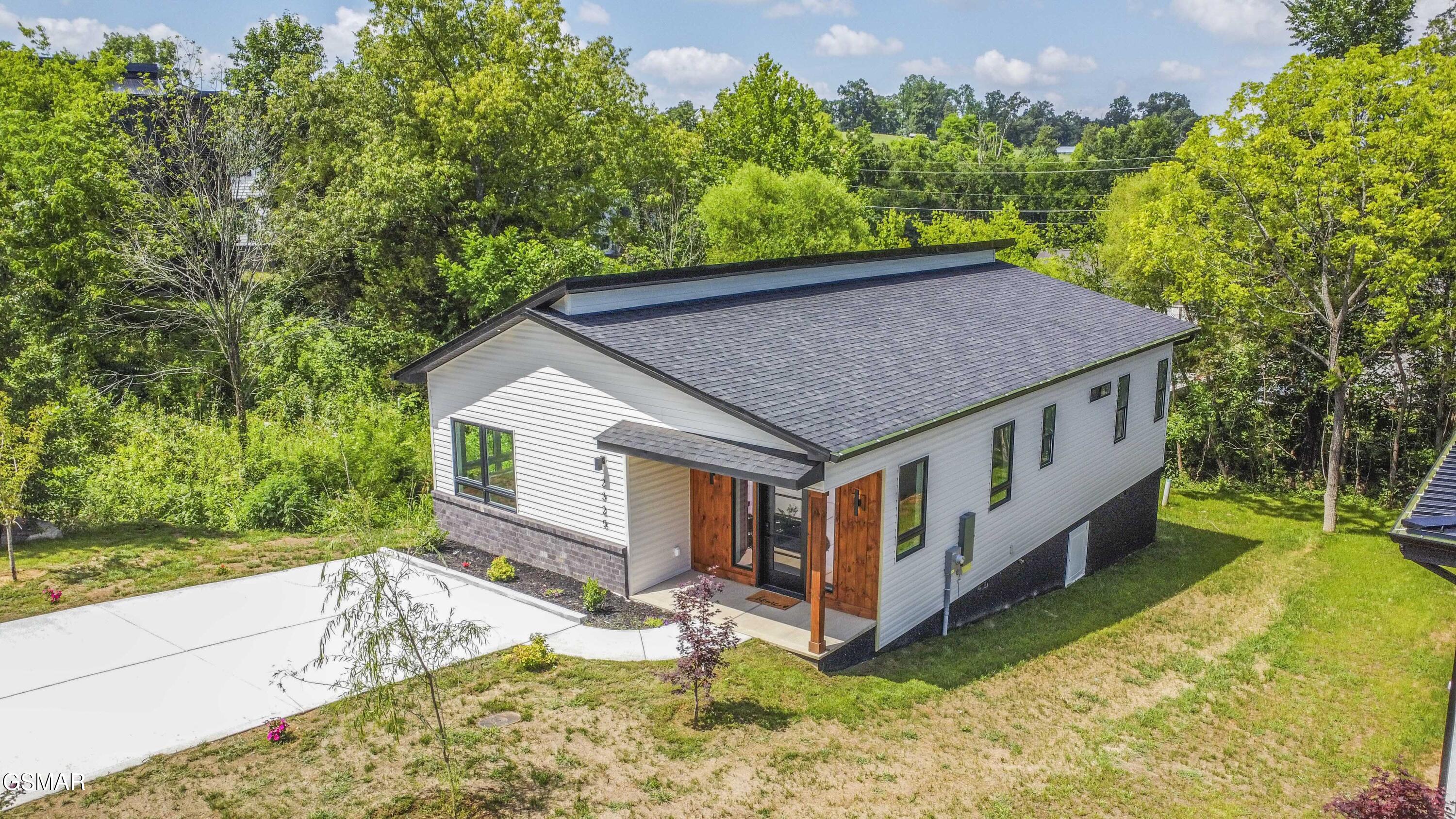 2325 Rock Gardens Drive Sevierville TN 37876
