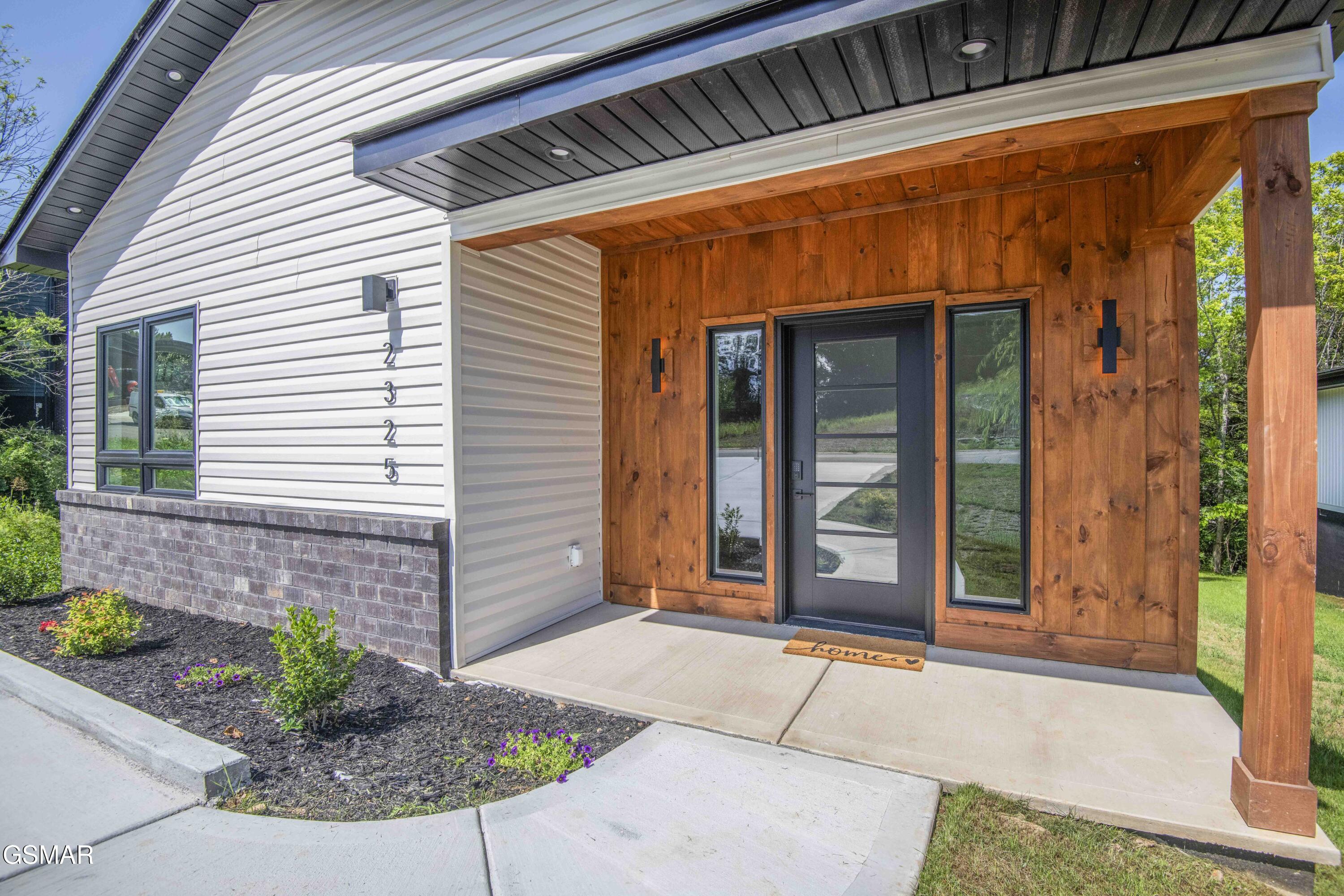 2325 Rock Gardens Drive Sevierville TN 37876