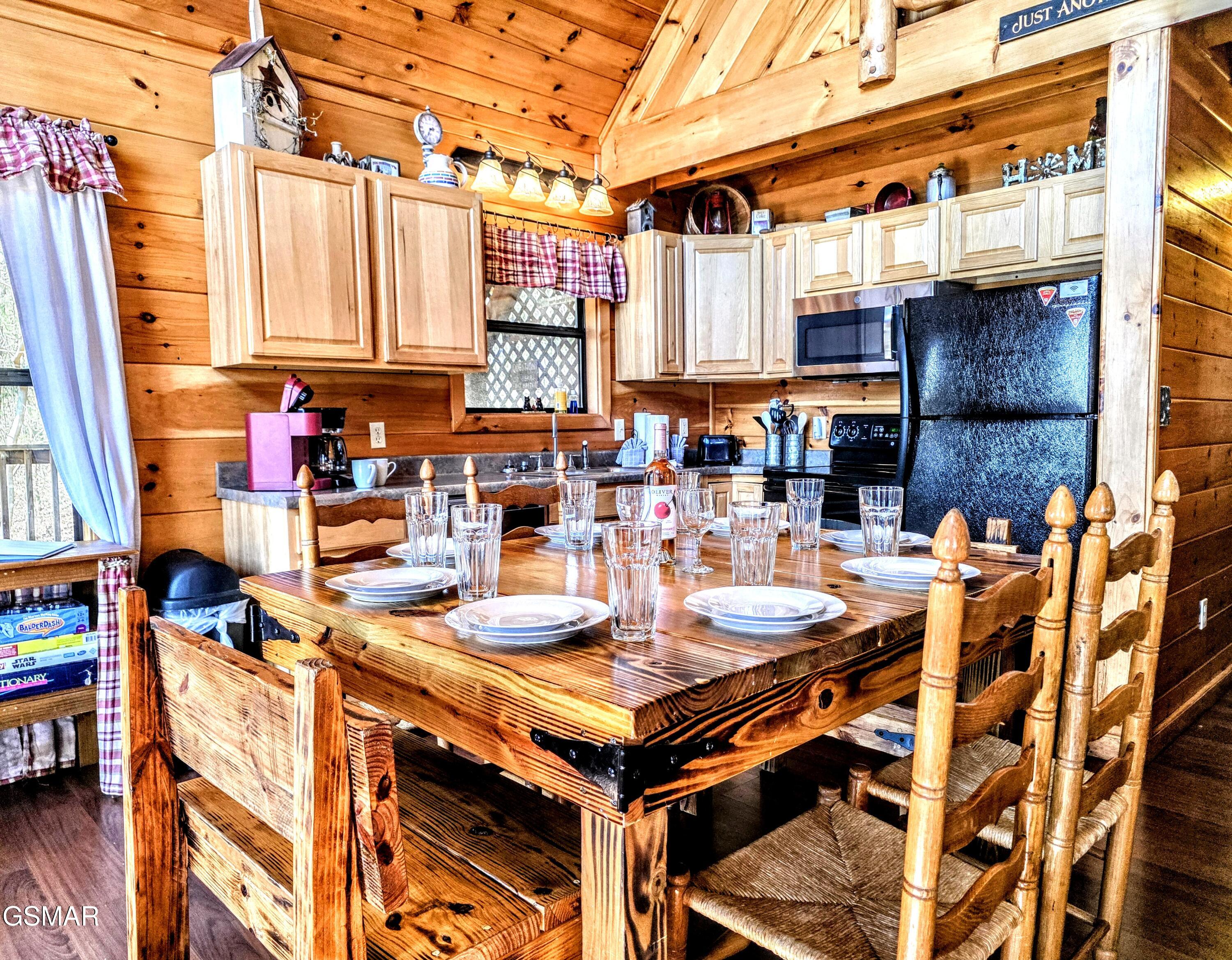 2010 Bird Ridge Road Sevierville TN 37876