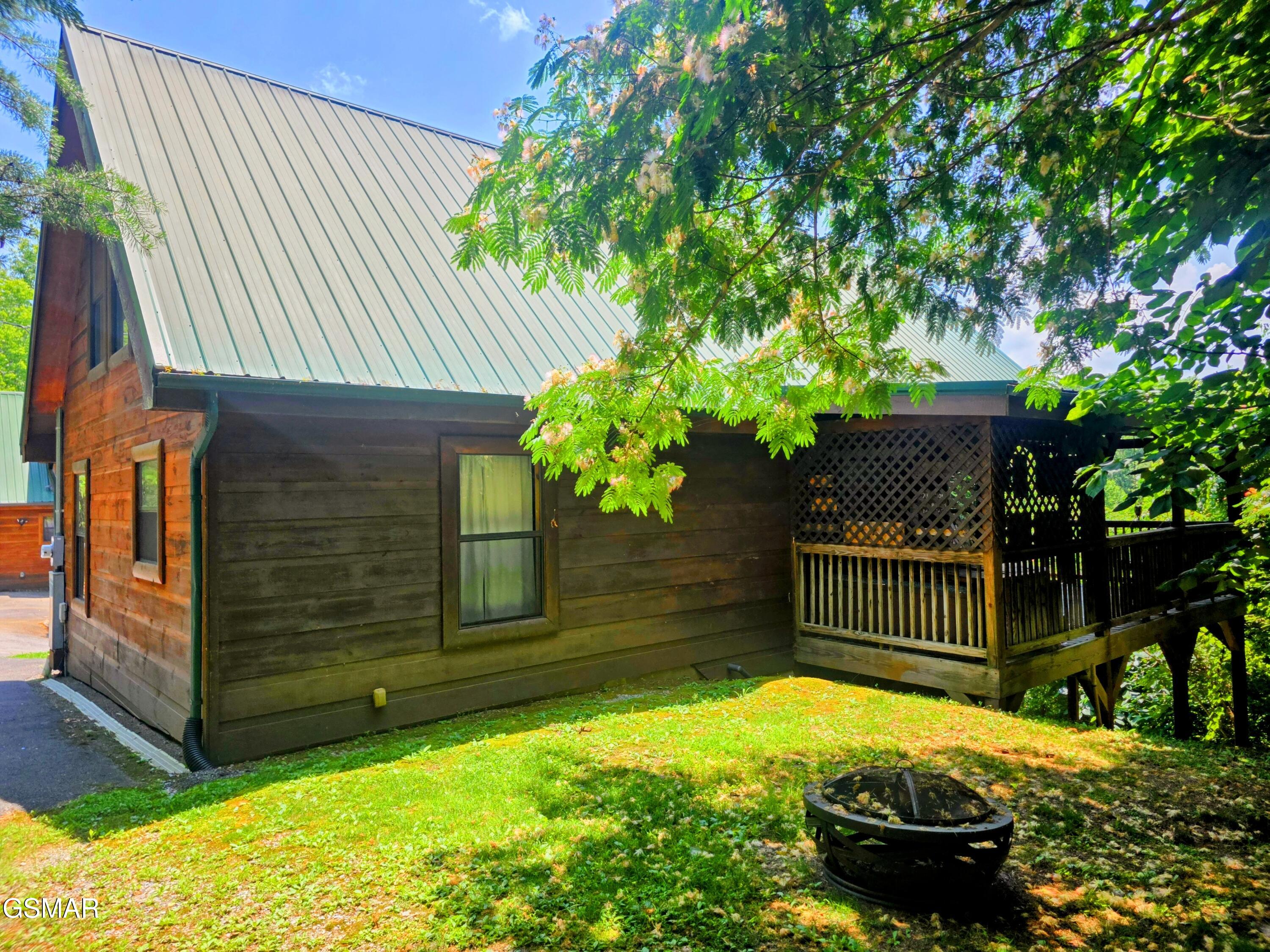 2010 Bird Ridge Road Sevierville TN 37876