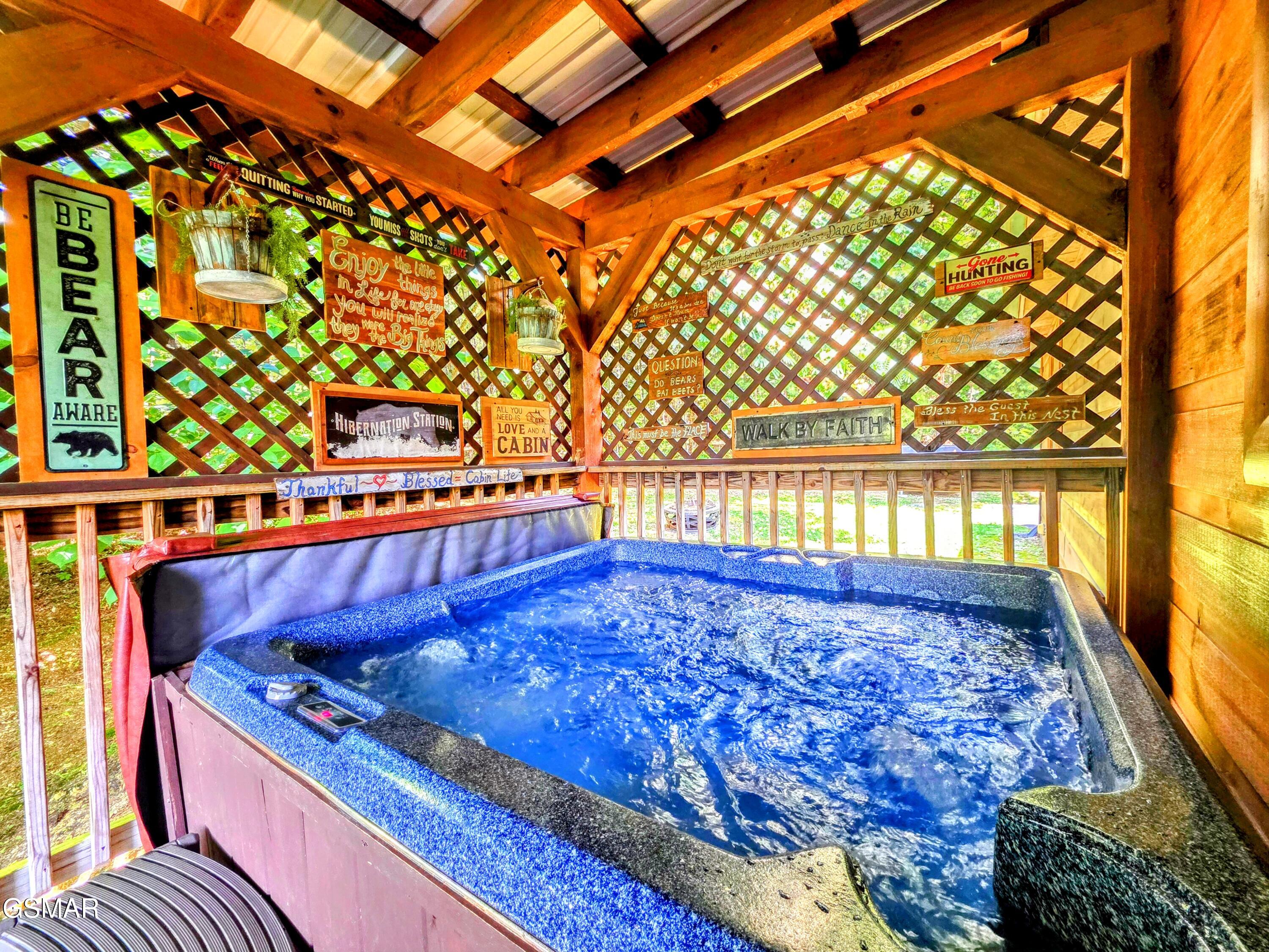 2010 Bird Ridge Road Sevierville TN 37876