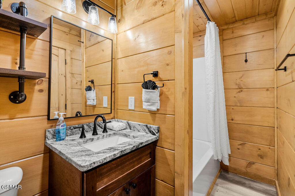 2832 Sequoia Road Pigeon Forge TN 37863