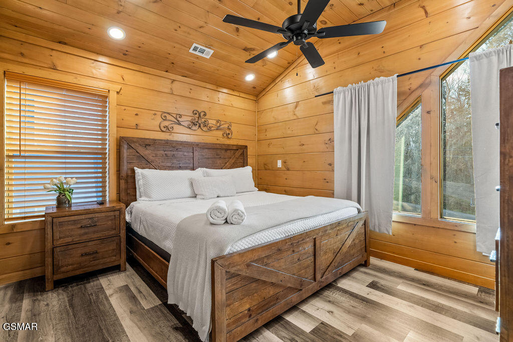 2832 Sequoia Road Pigeon Forge TN 37863