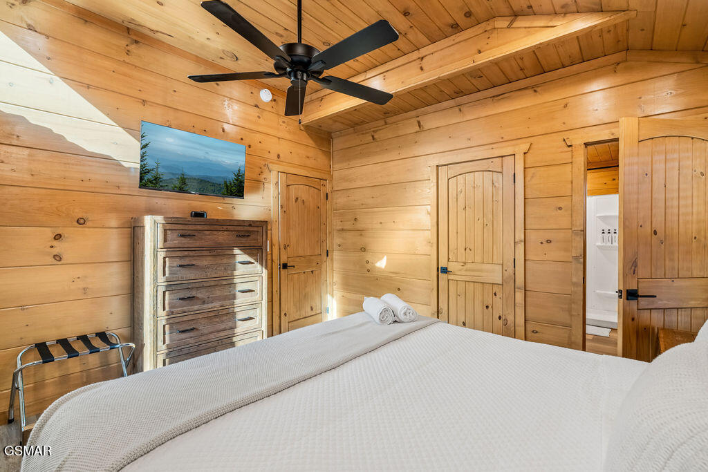 2832 Sequoia Road Pigeon Forge TN 37863